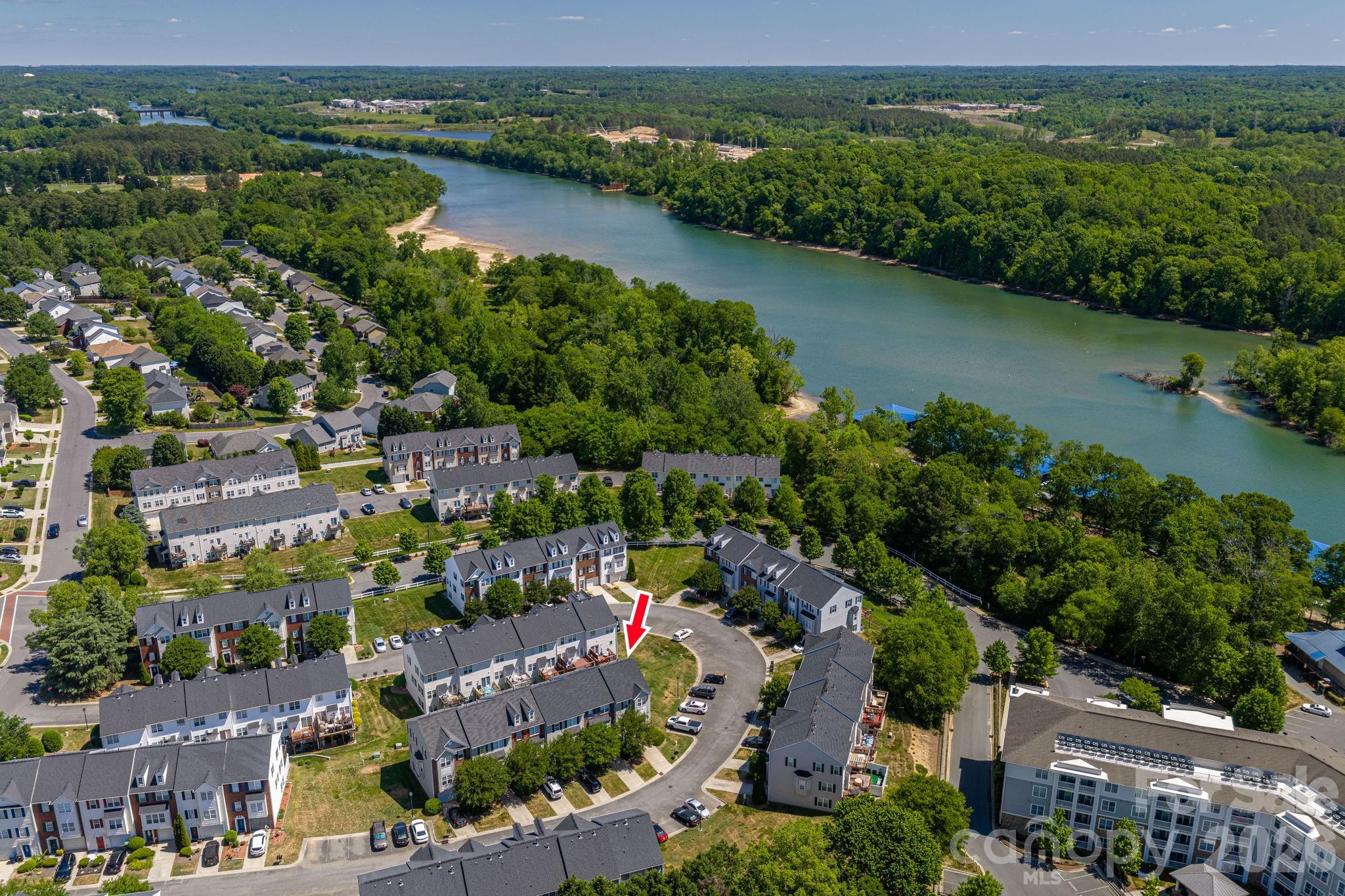 304 Rock Ridge Lane — Mount Holly