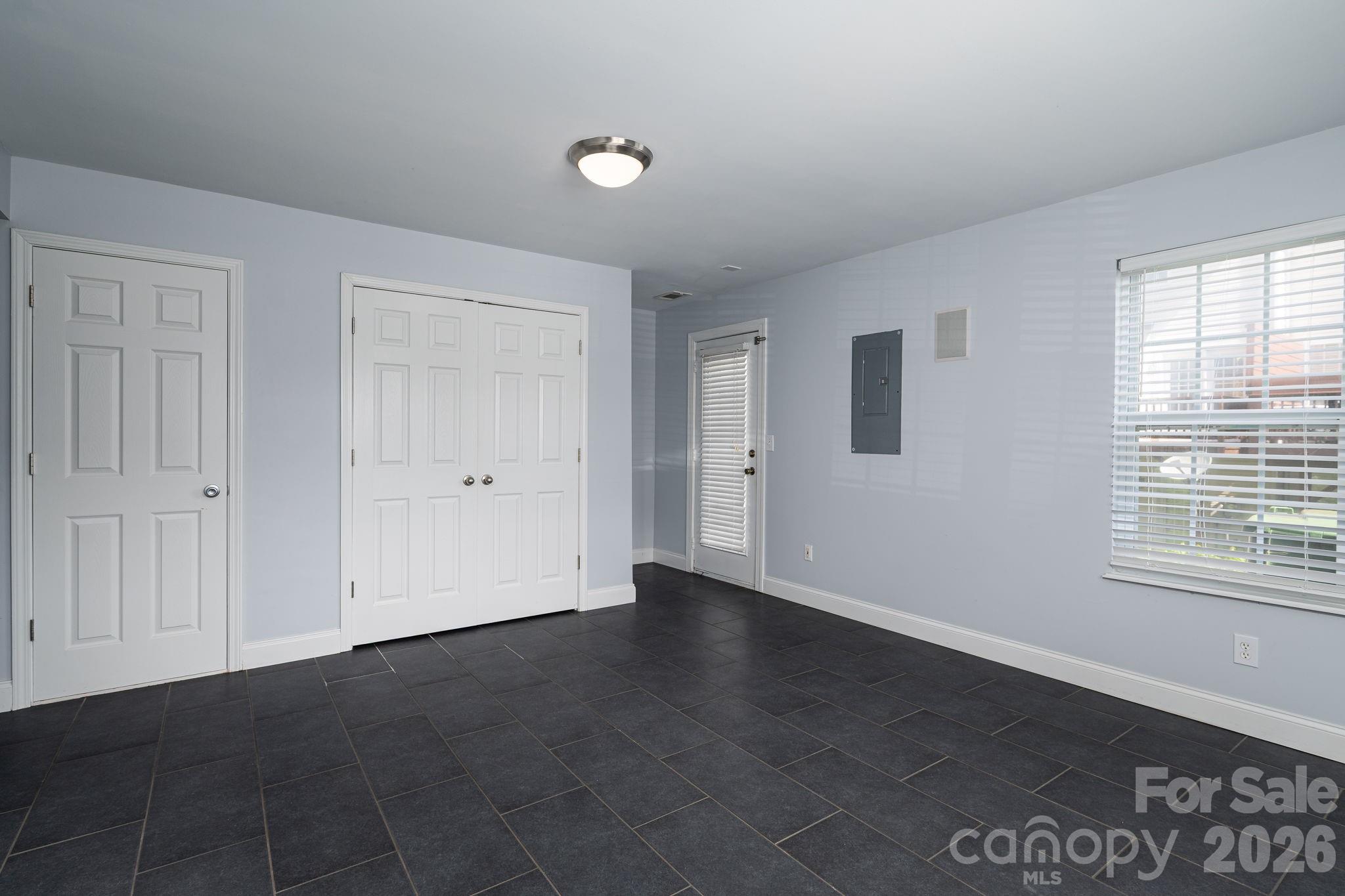 304 Rock Ridge Lane — Mount Holly