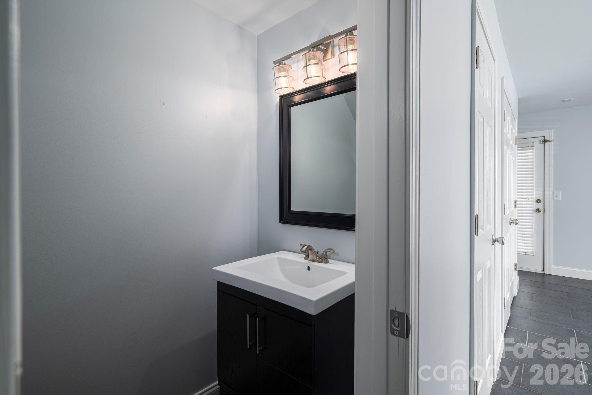 304 Rock Ridge Lane — Mount Holly