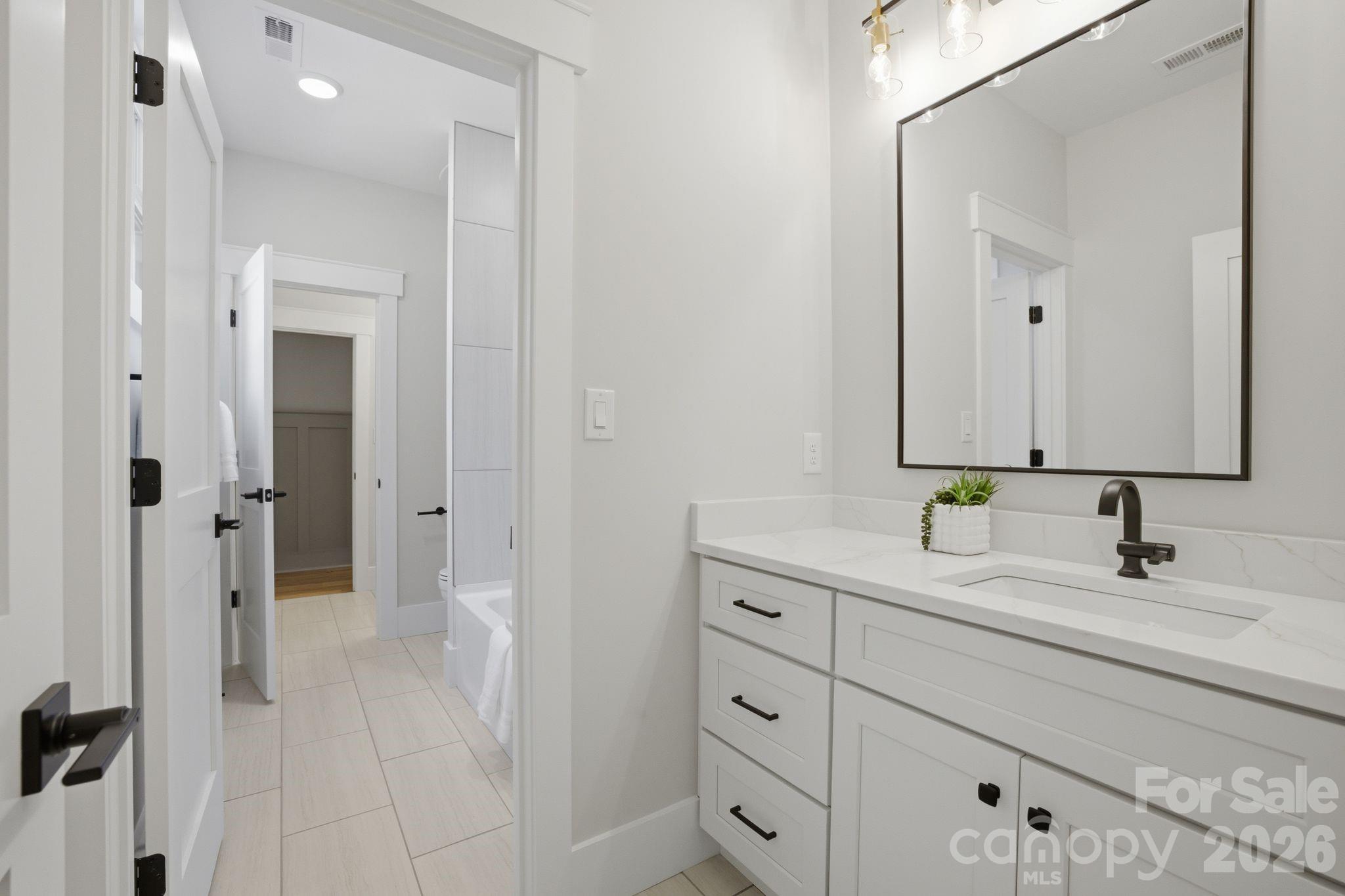 8321 Long Island Road — Catawba