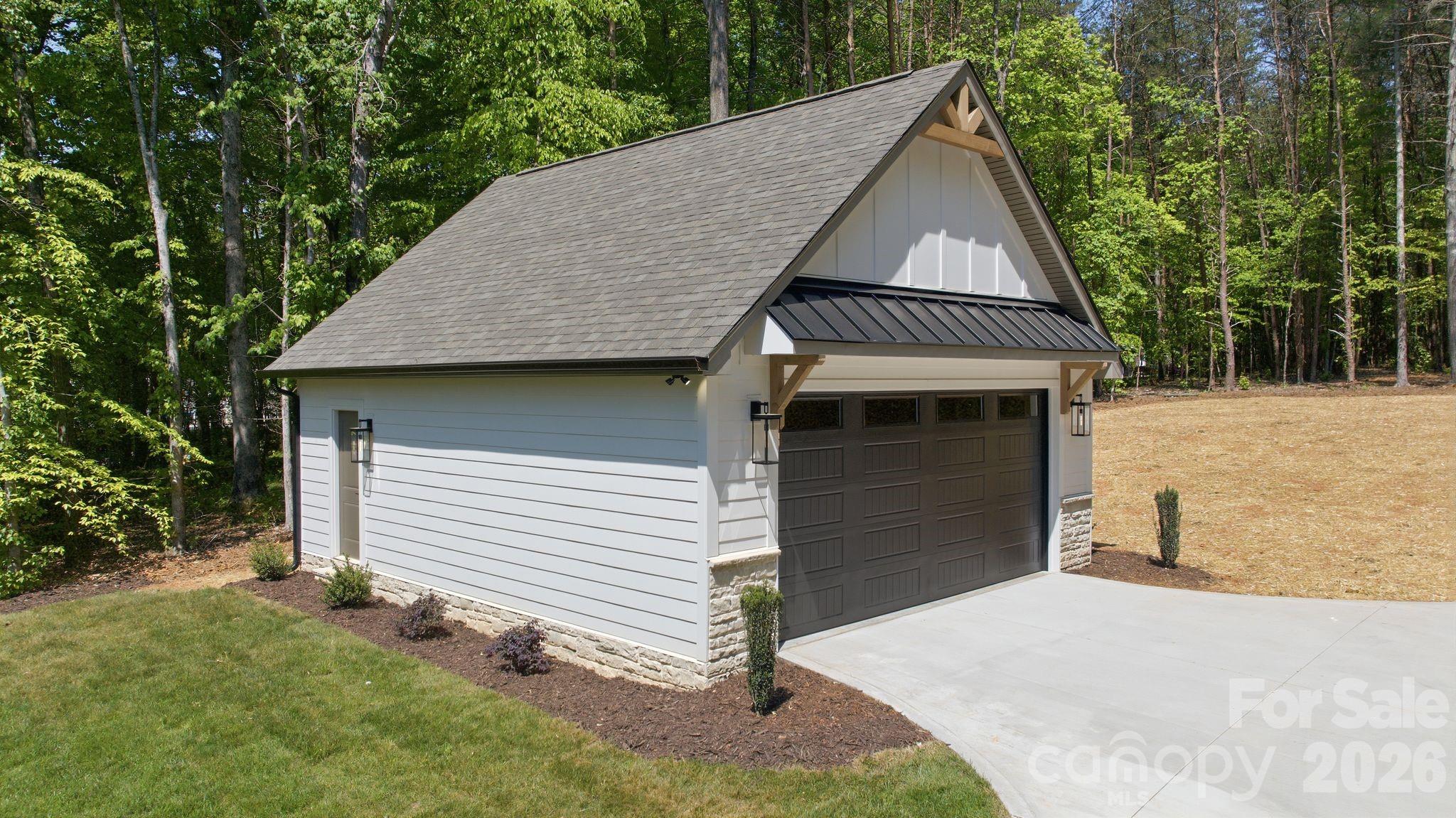 8321 Long Island Road — Catawba