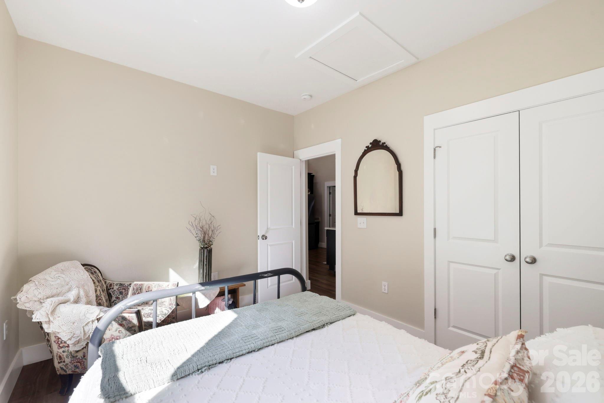 143 Beechnut Drive — Hendersonville