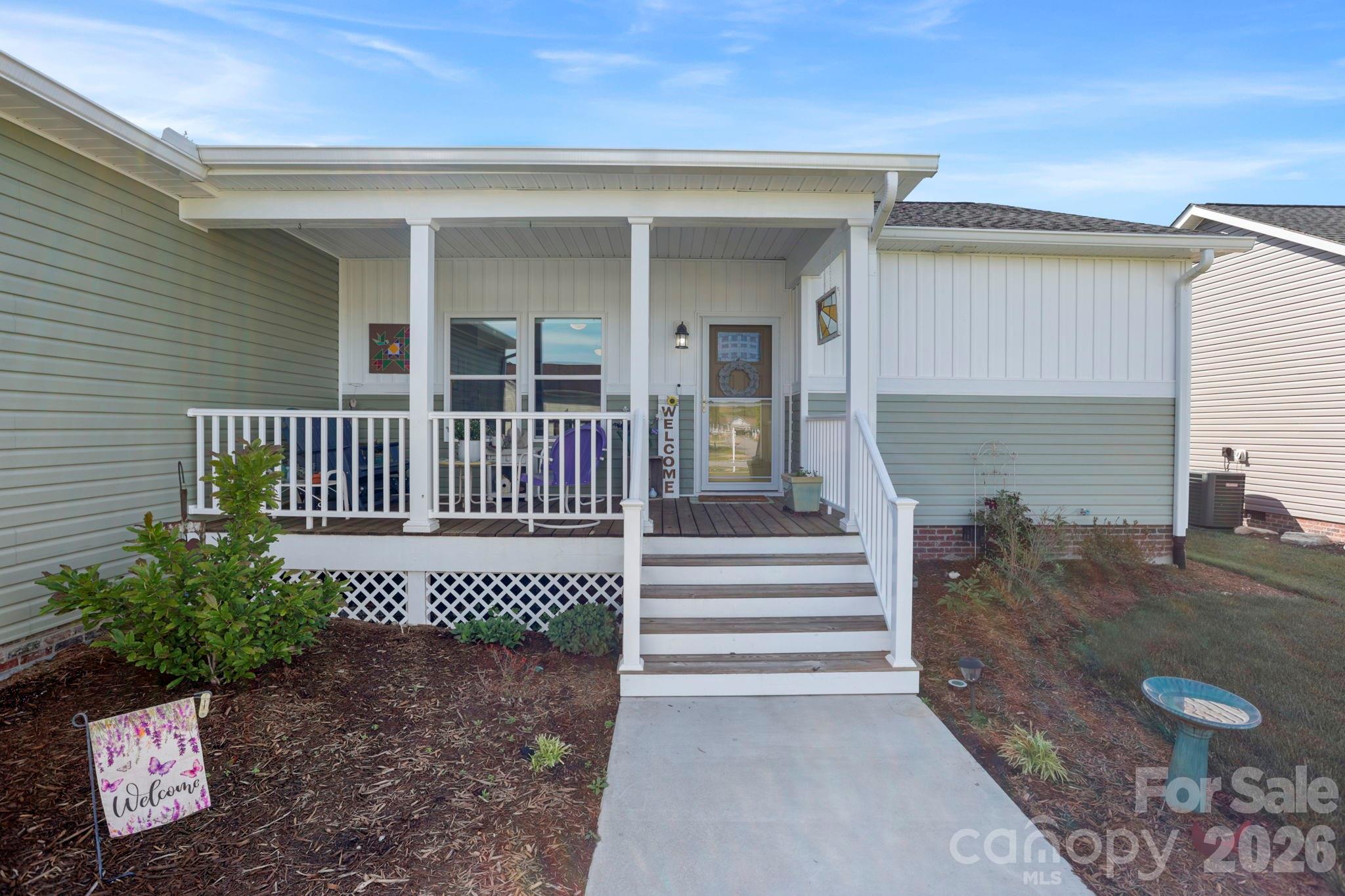 143 Beechnut Drive — Hendersonville
