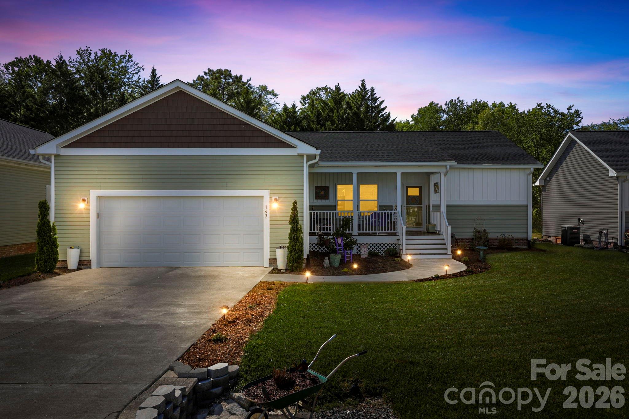 143 Beechnut Drive — Hendersonville