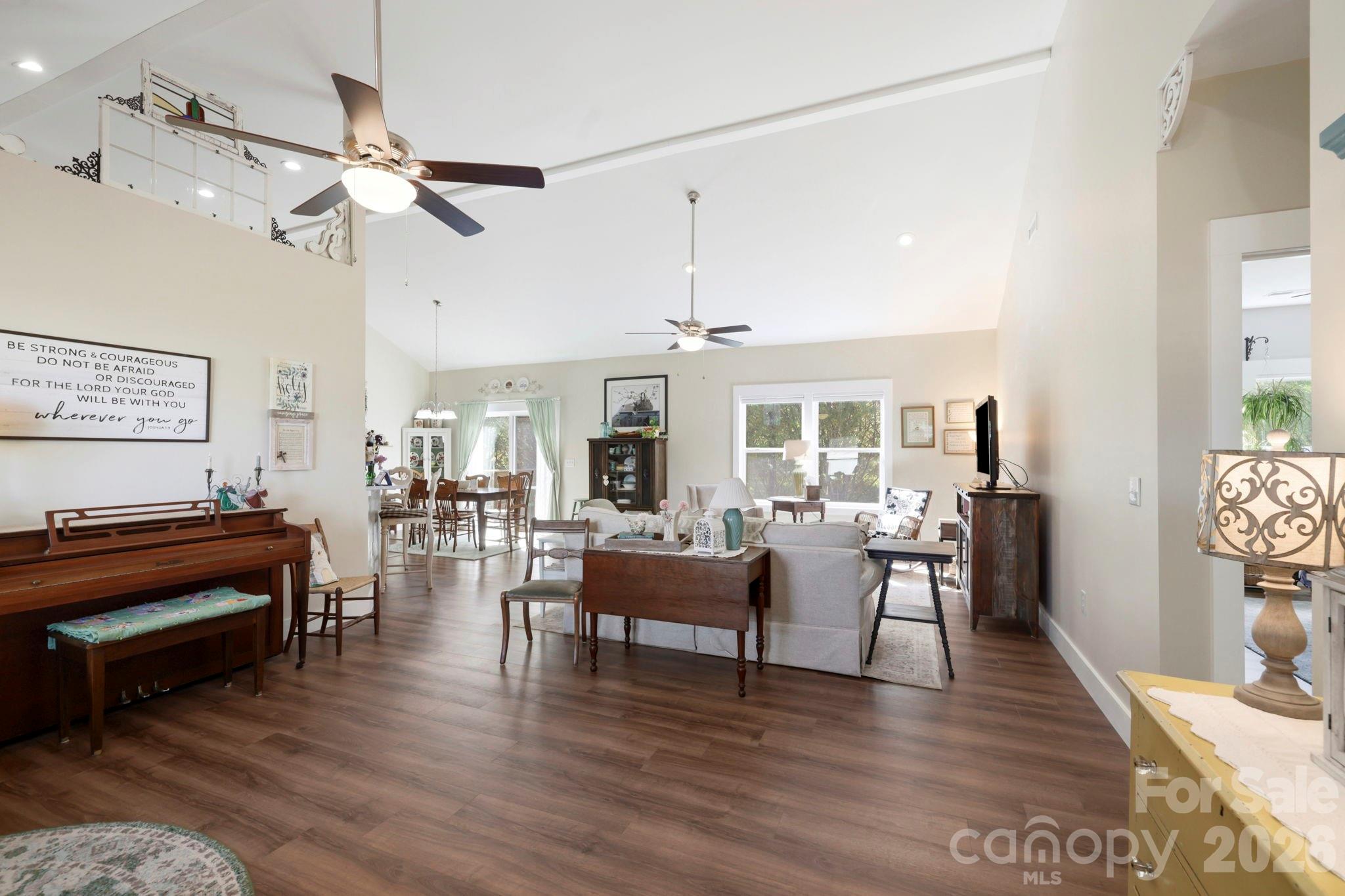 143 Beechnut Drive — Hendersonville