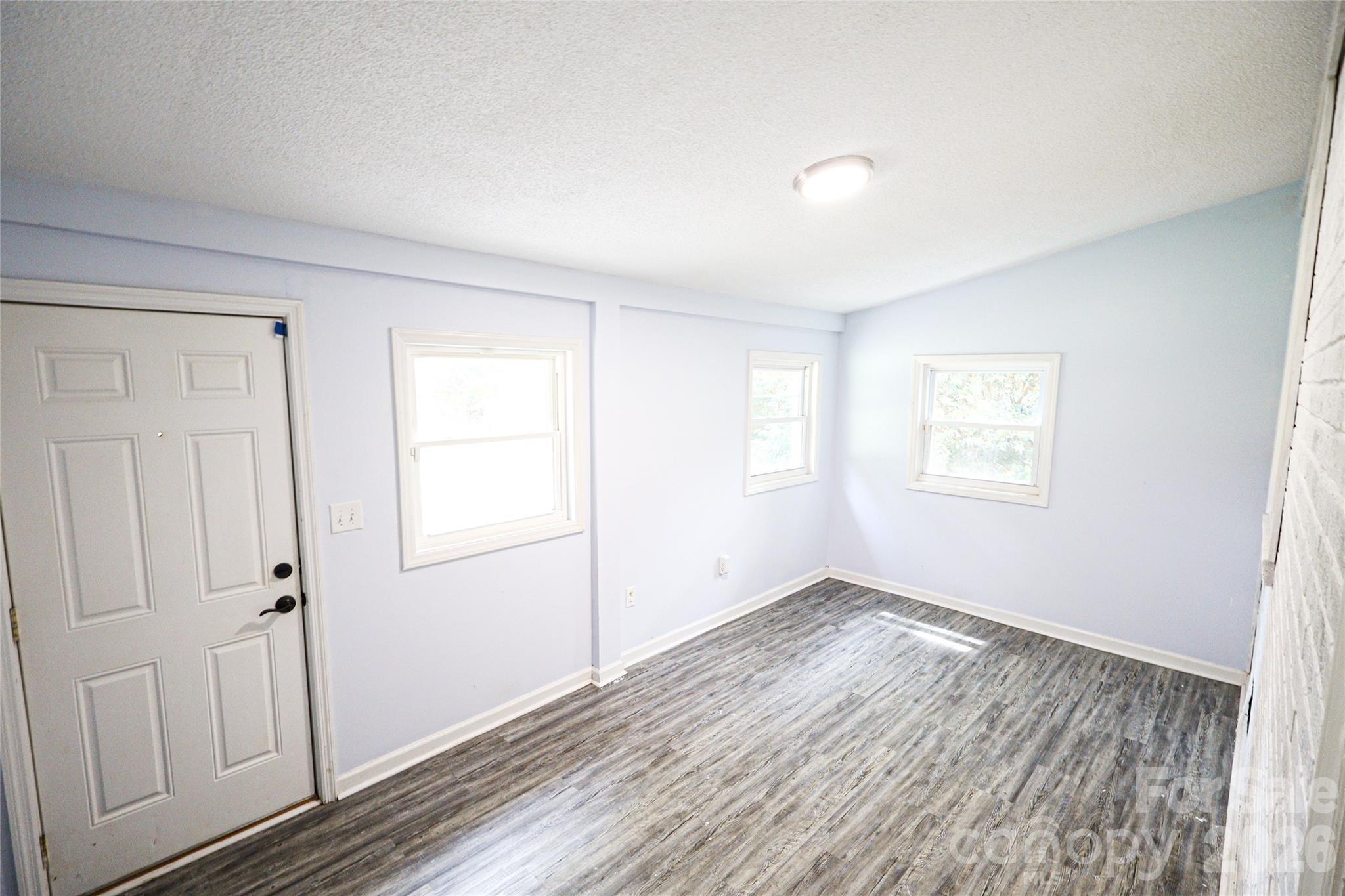 1006 Iris Drive — Gastonia