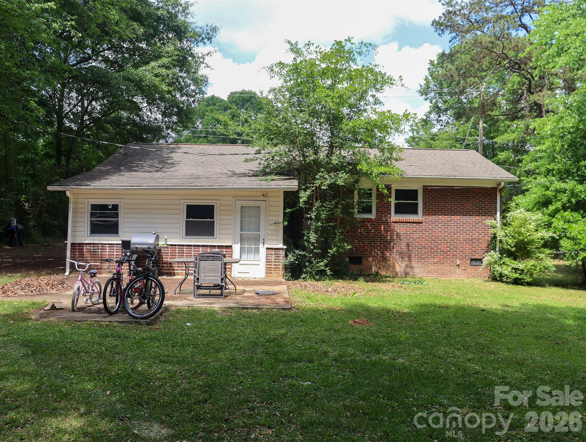 1006 Iris Drive — Gastonia