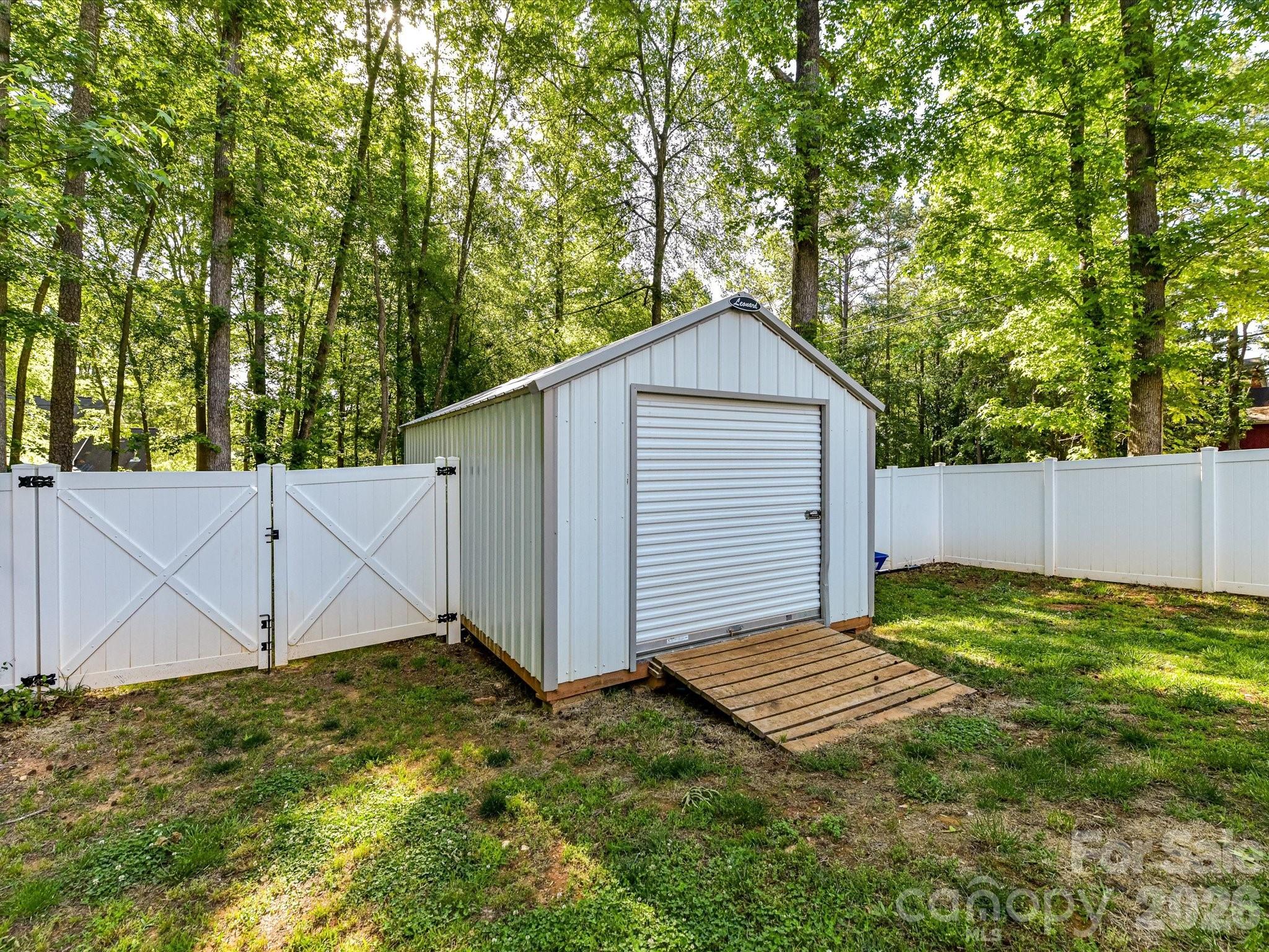 2109 Timber Ridge Road — Monroe