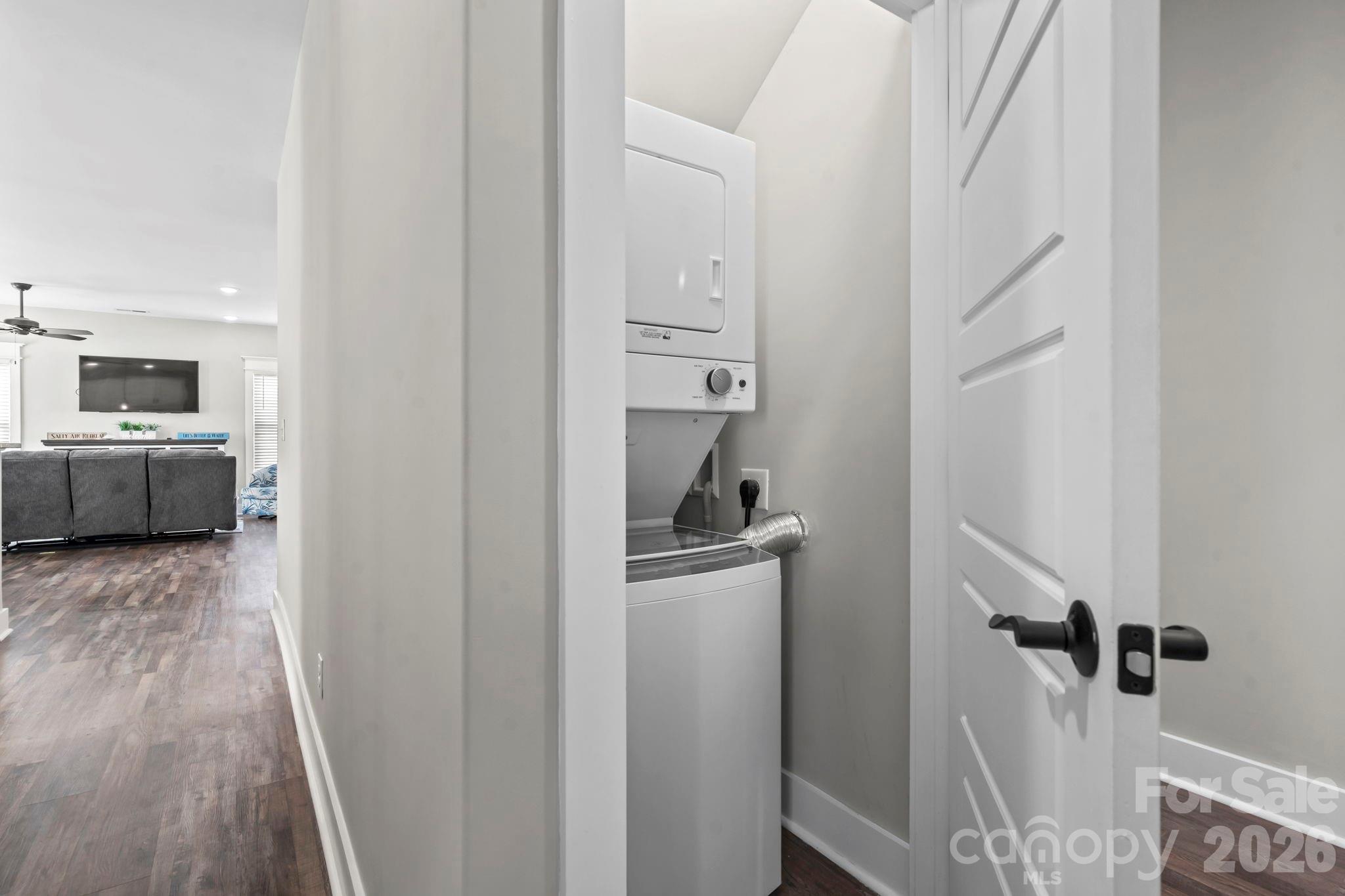 119 Sunset Drive — Garden City