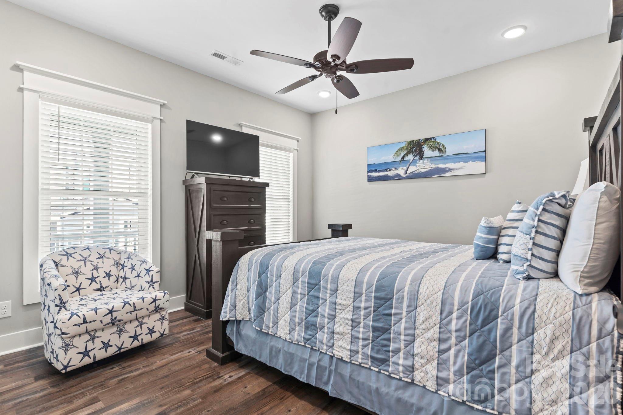 119 Sunset Drive — Garden City