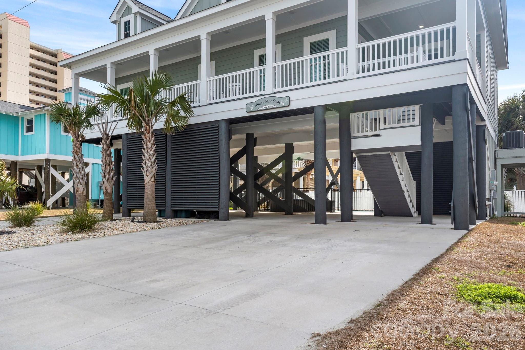 119 Sunset Drive — Garden City
