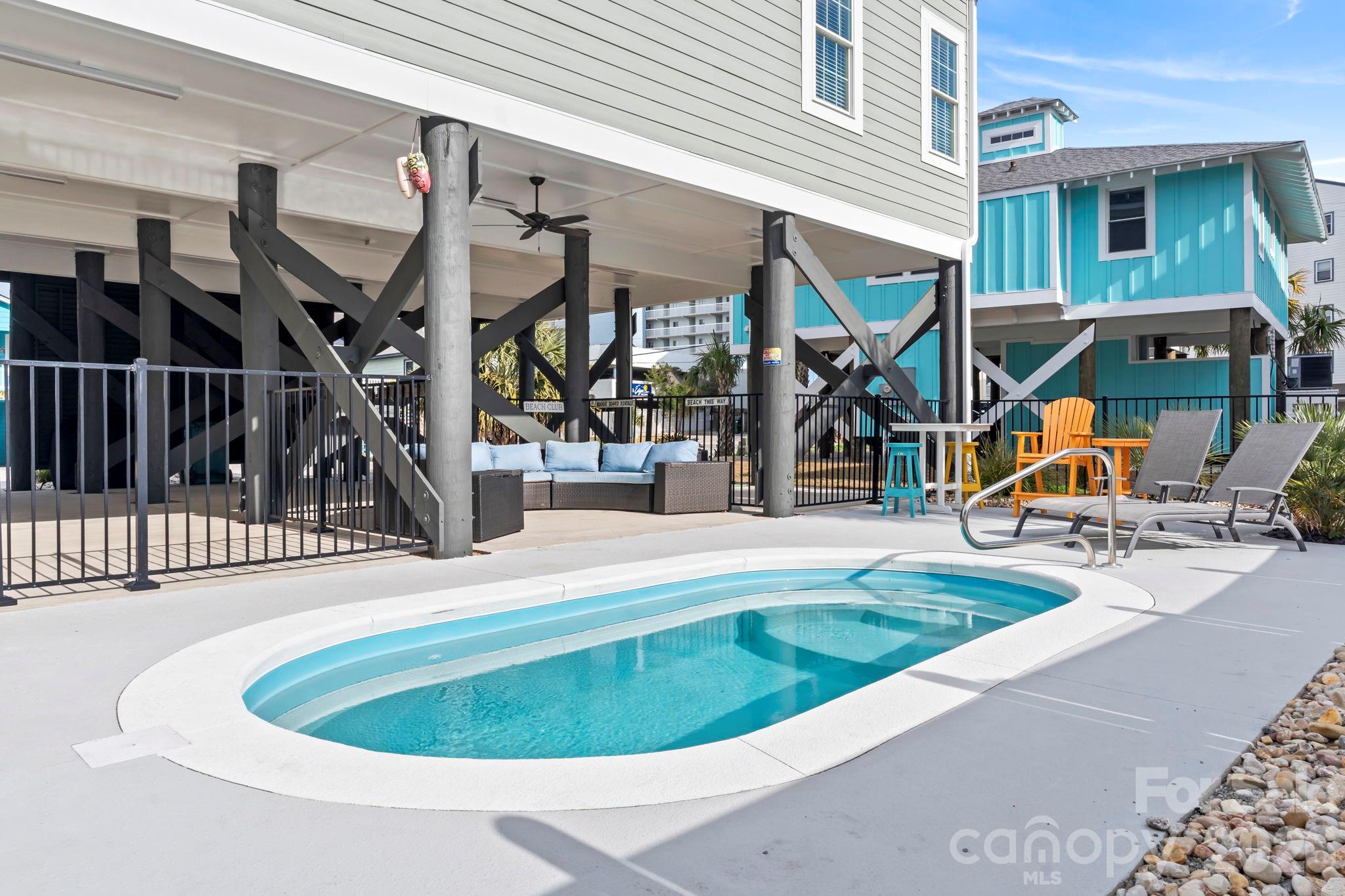 119 Sunset Drive — Garden City
