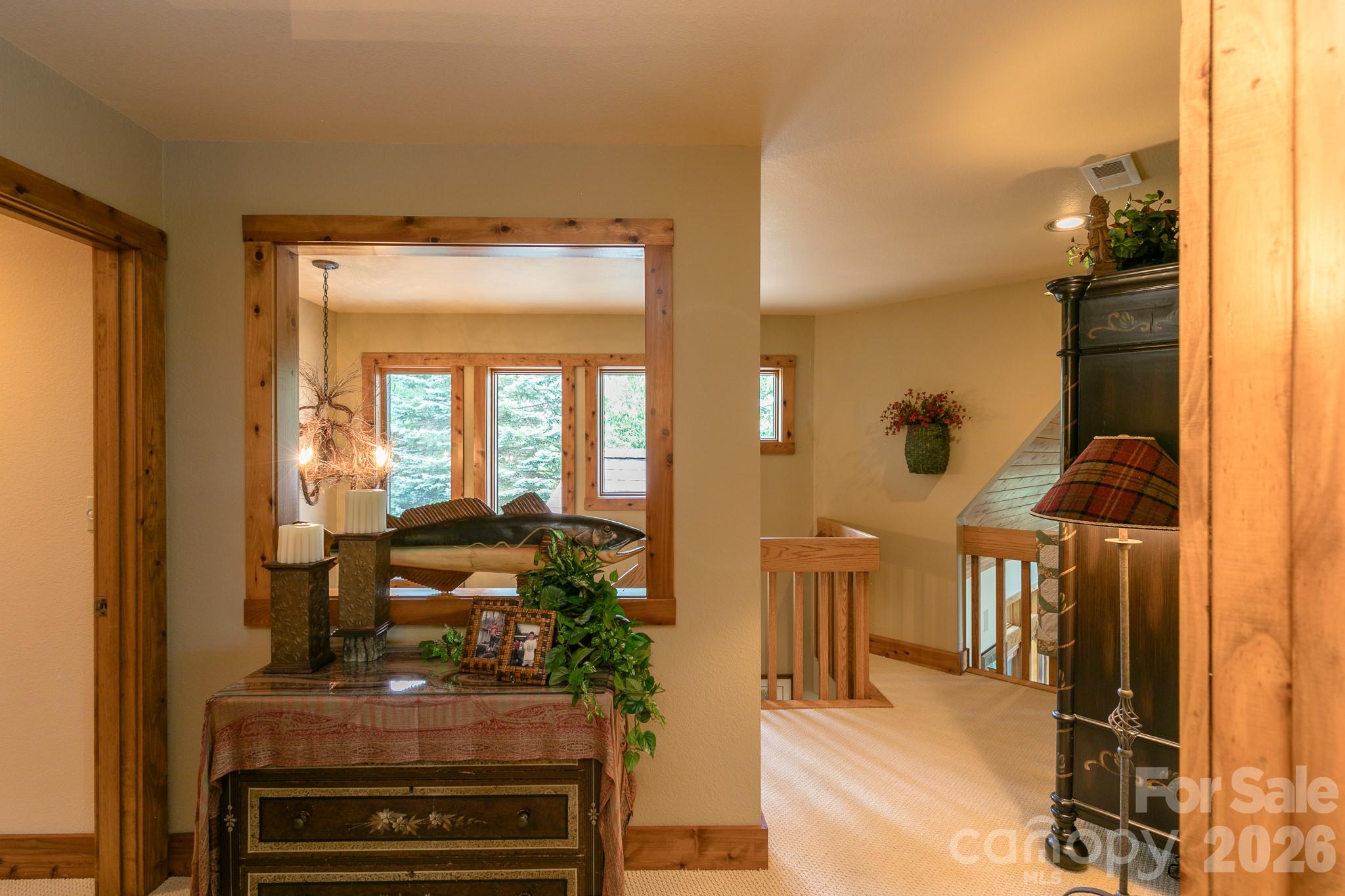 456 Spring House Drive — Burnsville