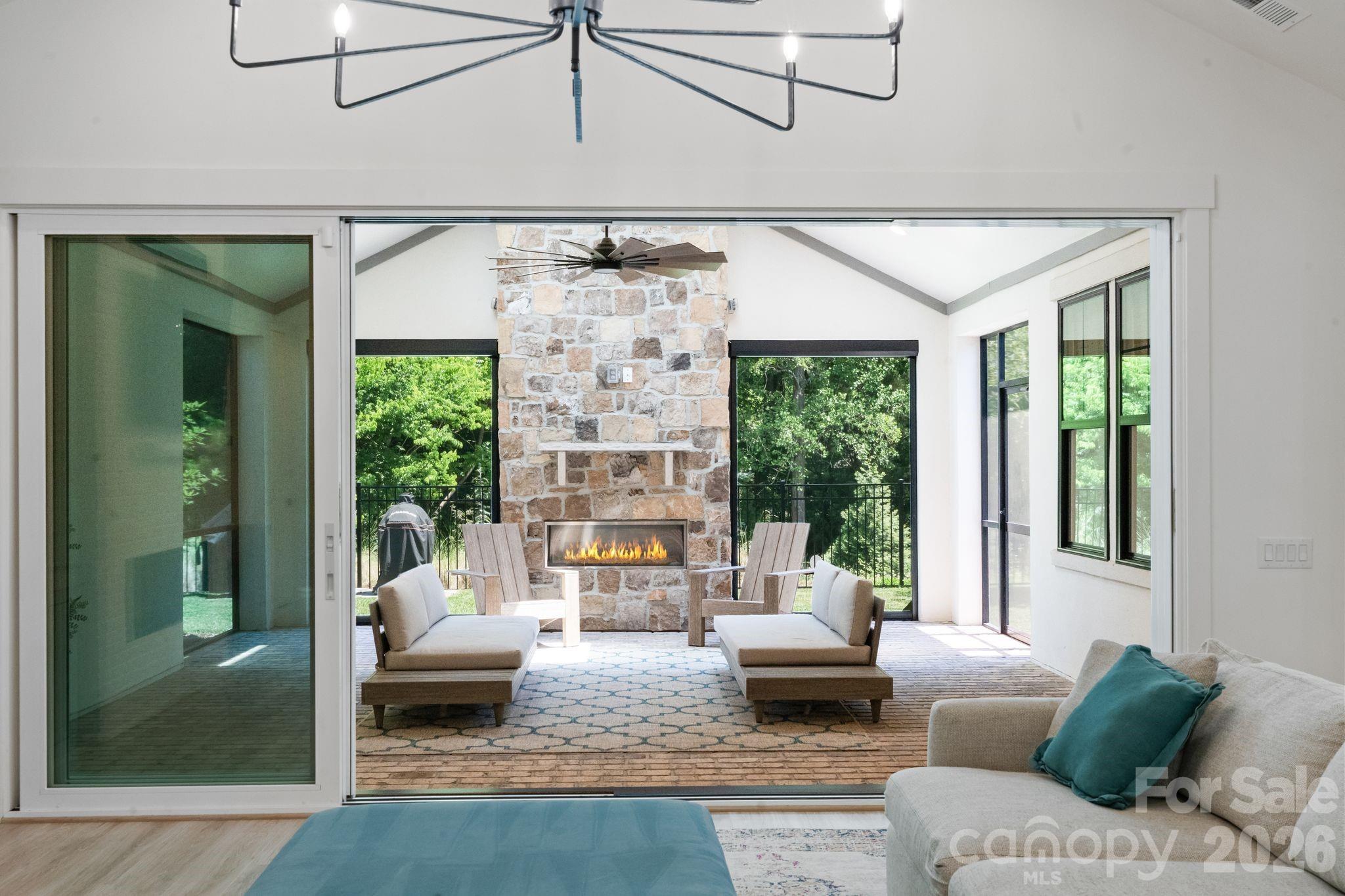 14109 Pinoli Pine Circle — Huntersville