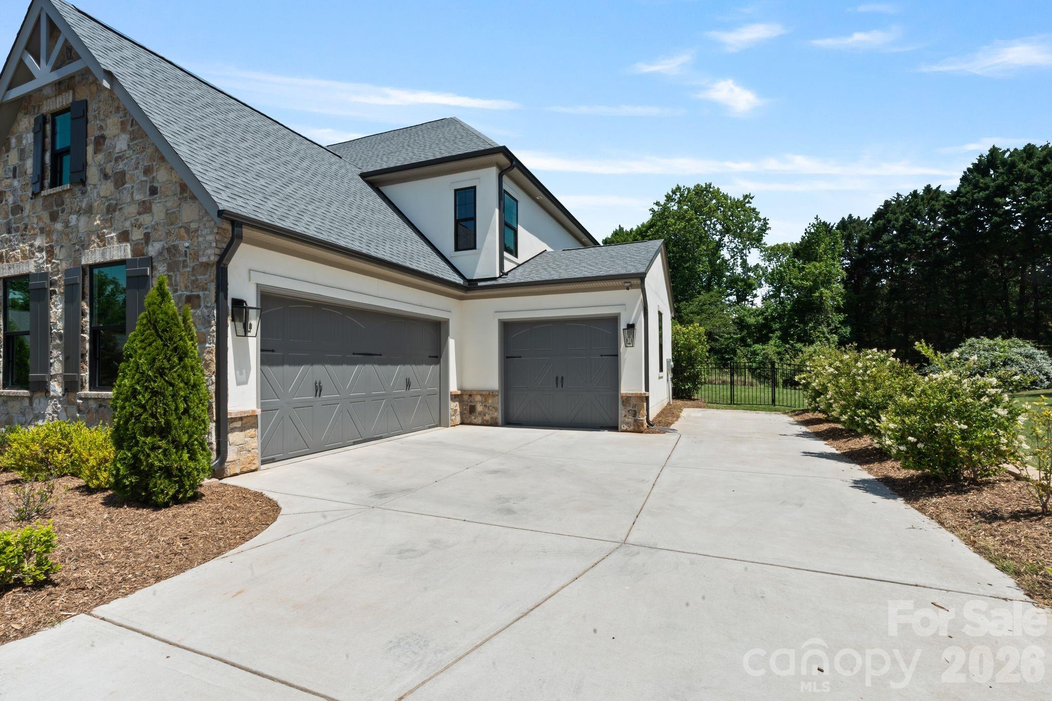 14109 Pinoli Pine Circle — Huntersville