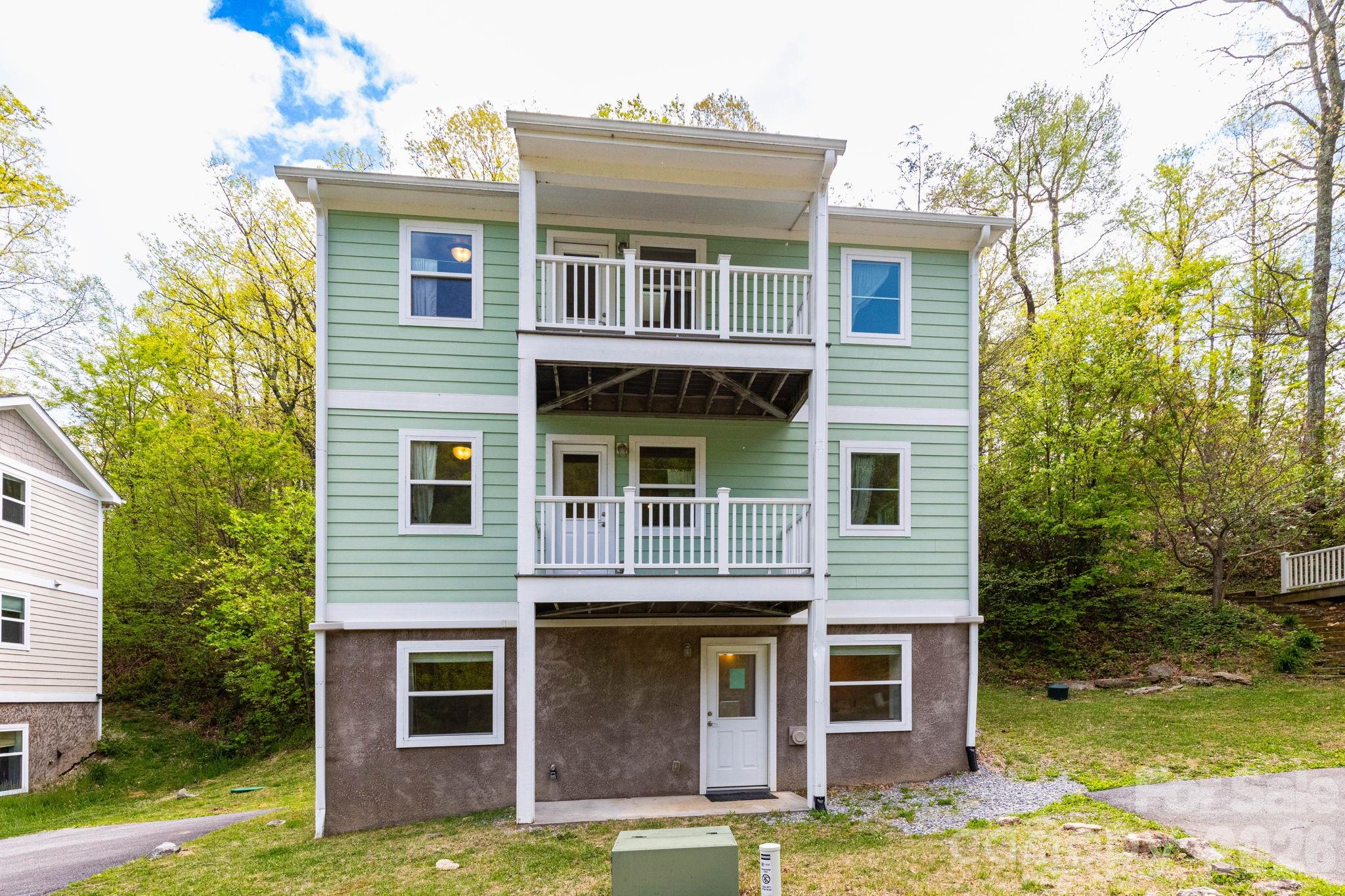12 Lila Lane — Clyde