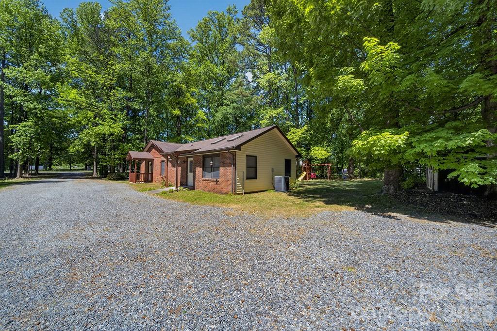 1908 W Sugar Creek Road — Charlotte