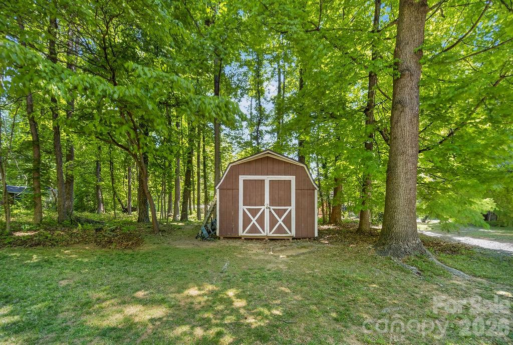 1908 W Sugar Creek Road — Charlotte