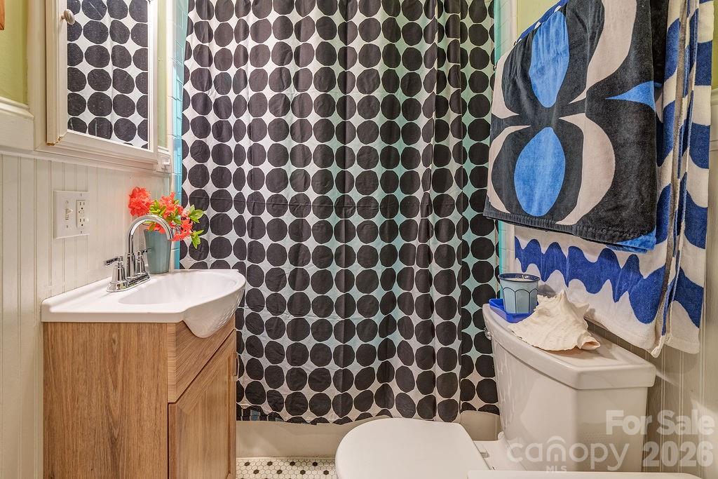 233/231 Fairfax Avenue #A/B — Asheville