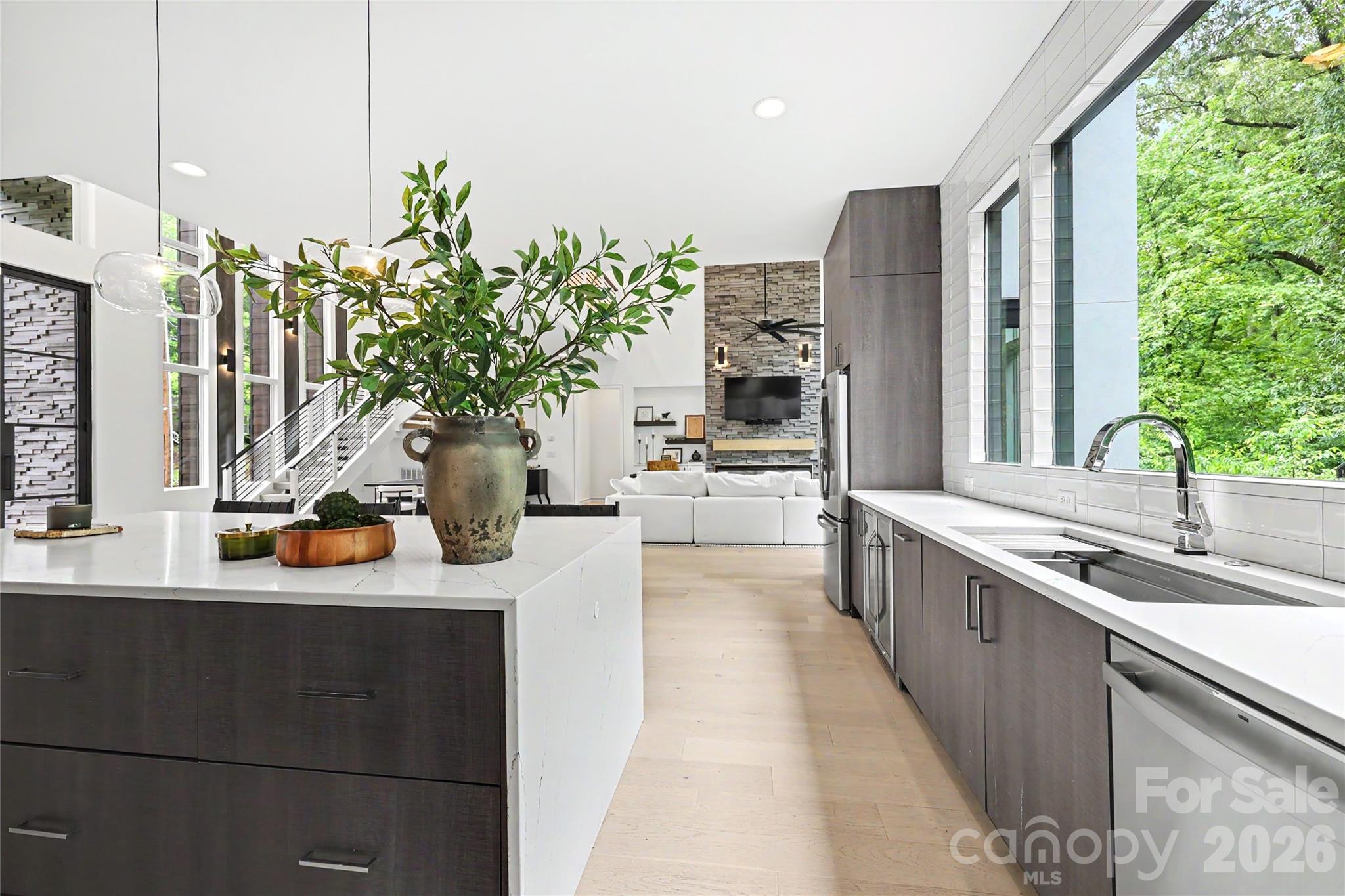 2810 Huntingtowne Farms Lane — Charlotte