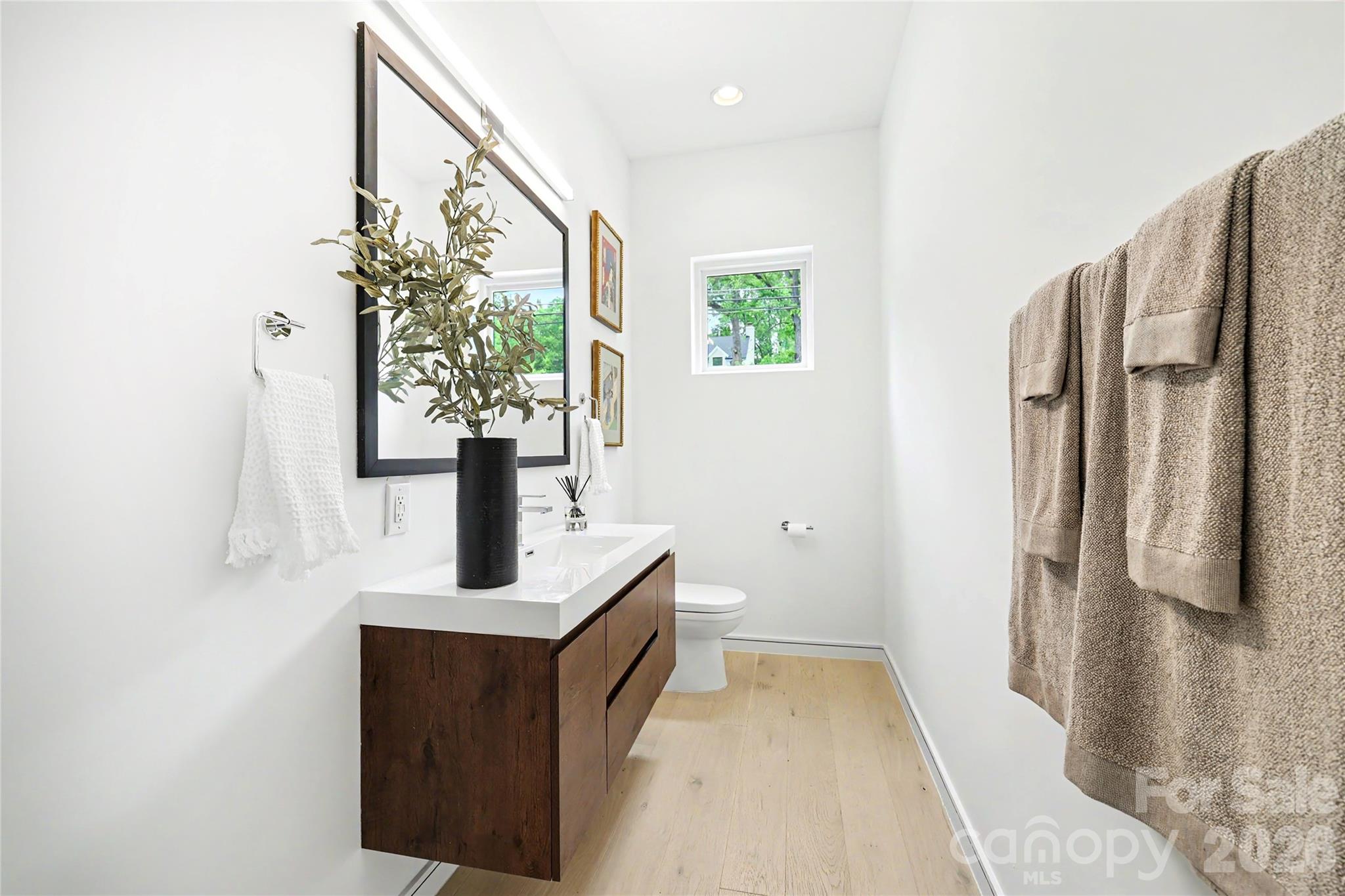 2810 Huntingtowne Farms Lane — Charlotte