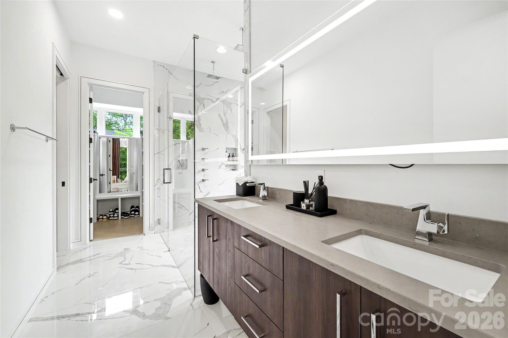 2810 Huntingtowne Farms Lane — Charlotte