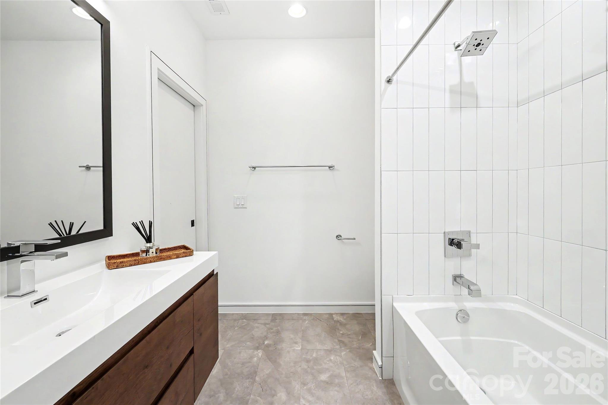 2810 Huntingtowne Farms Lane — Charlotte
