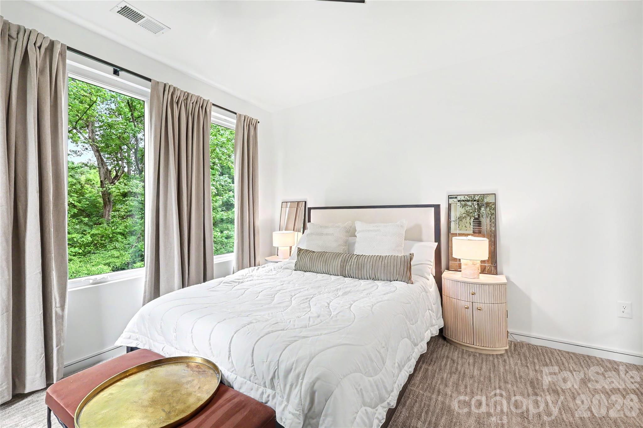 2810 Huntingtowne Farms Lane — Charlotte