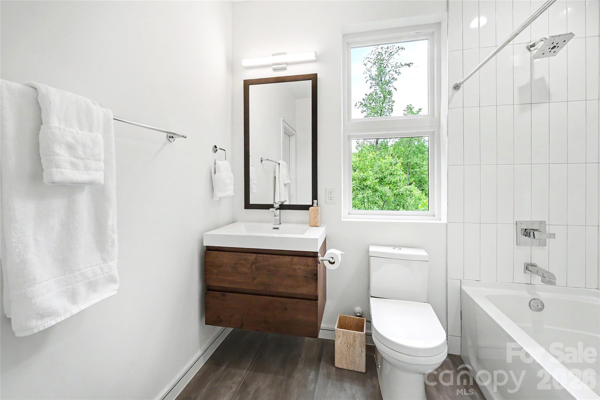2810 Huntingtowne Farms Lane — Charlotte