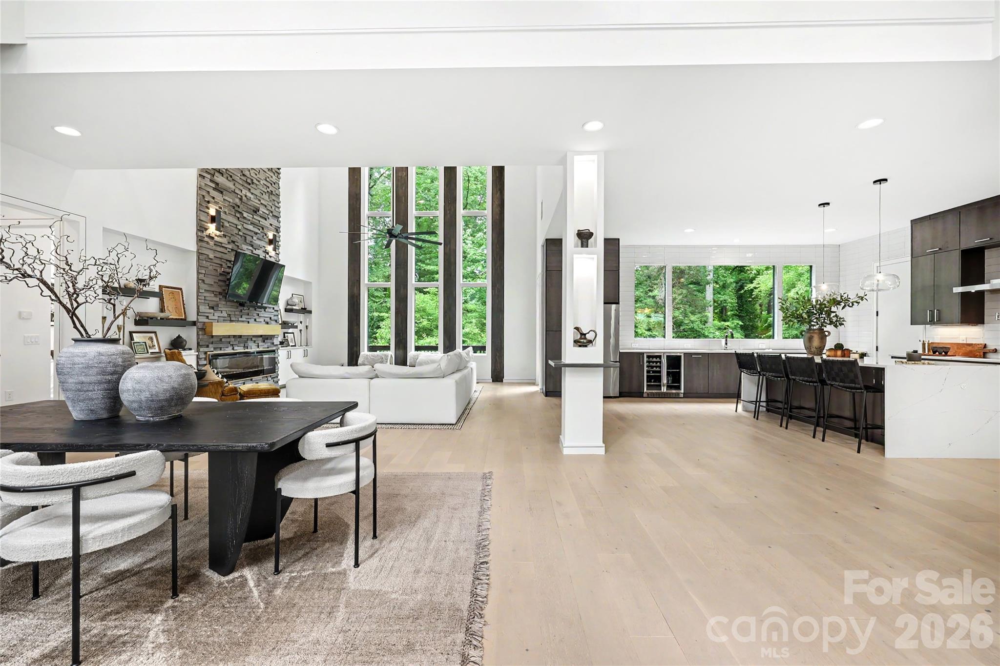 2810 Huntingtowne Farms Lane — Charlotte