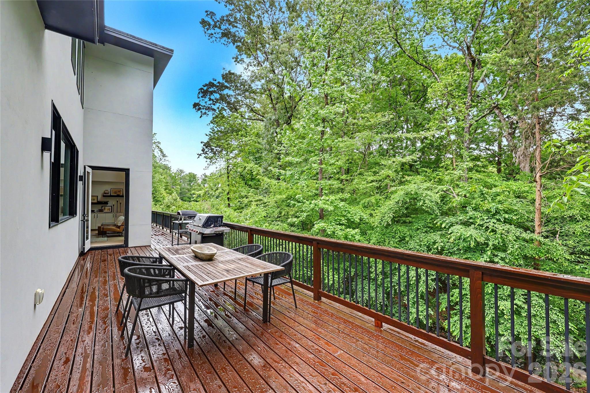2810 Huntingtowne Farms Lane — Charlotte
