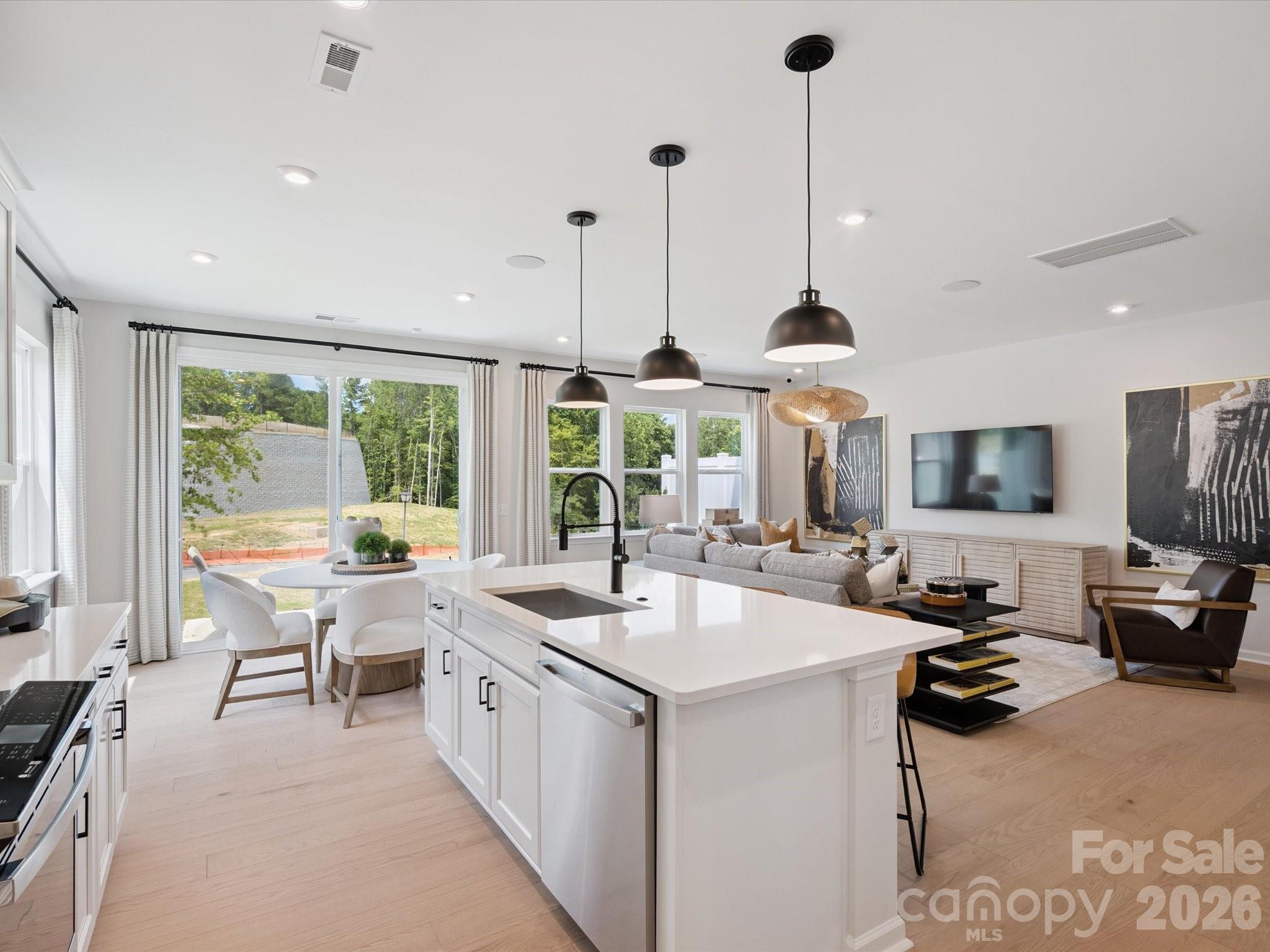 711 Bowery Place — Cramerton