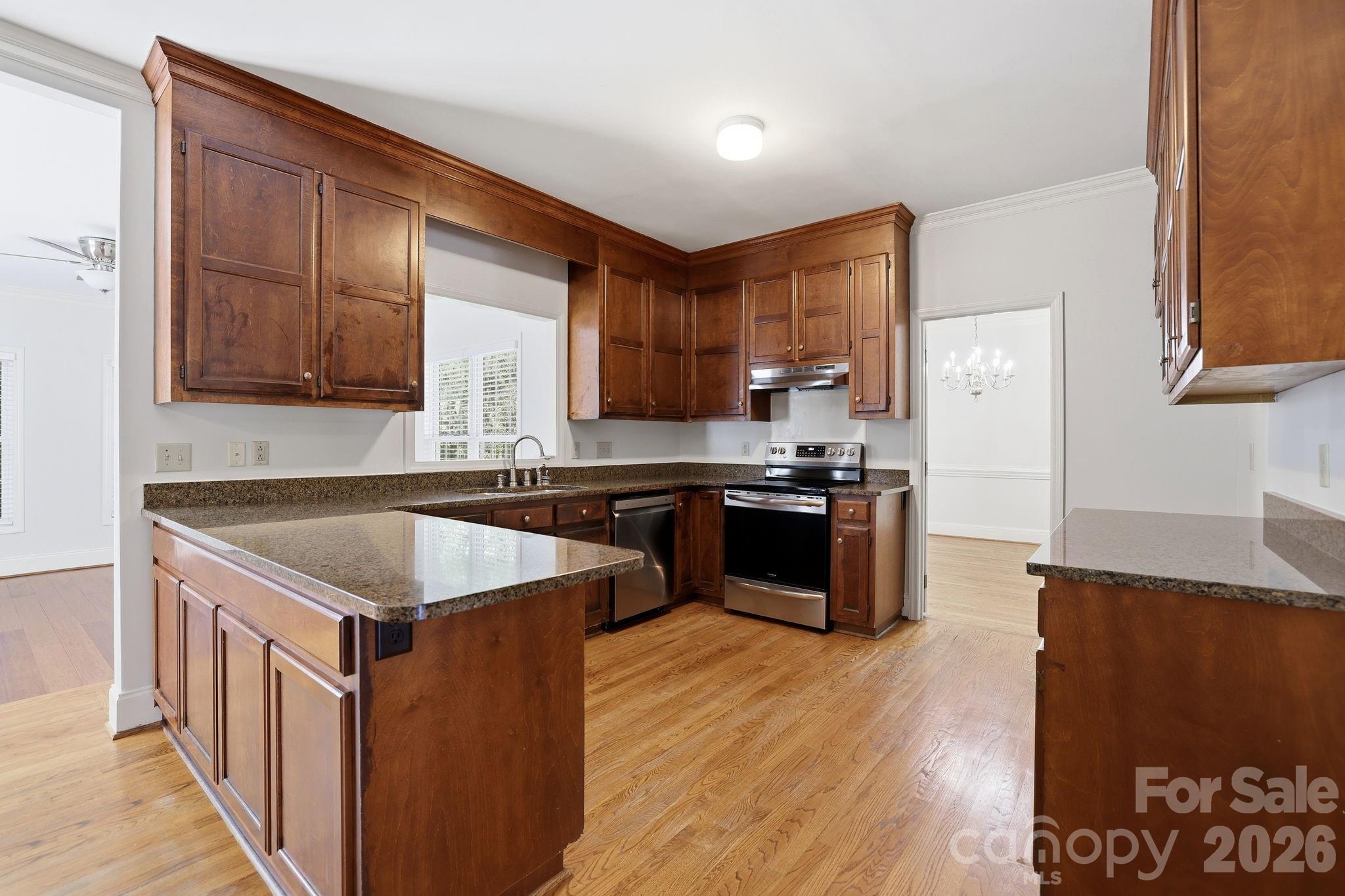 7000 Hollow Oak Drive — Mint Hill
