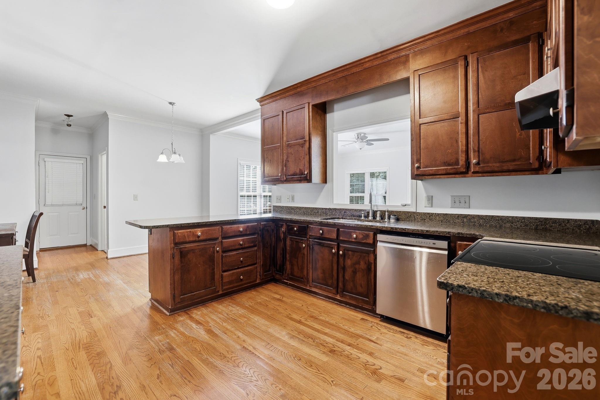 7000 Hollow Oak Drive — Mint Hill