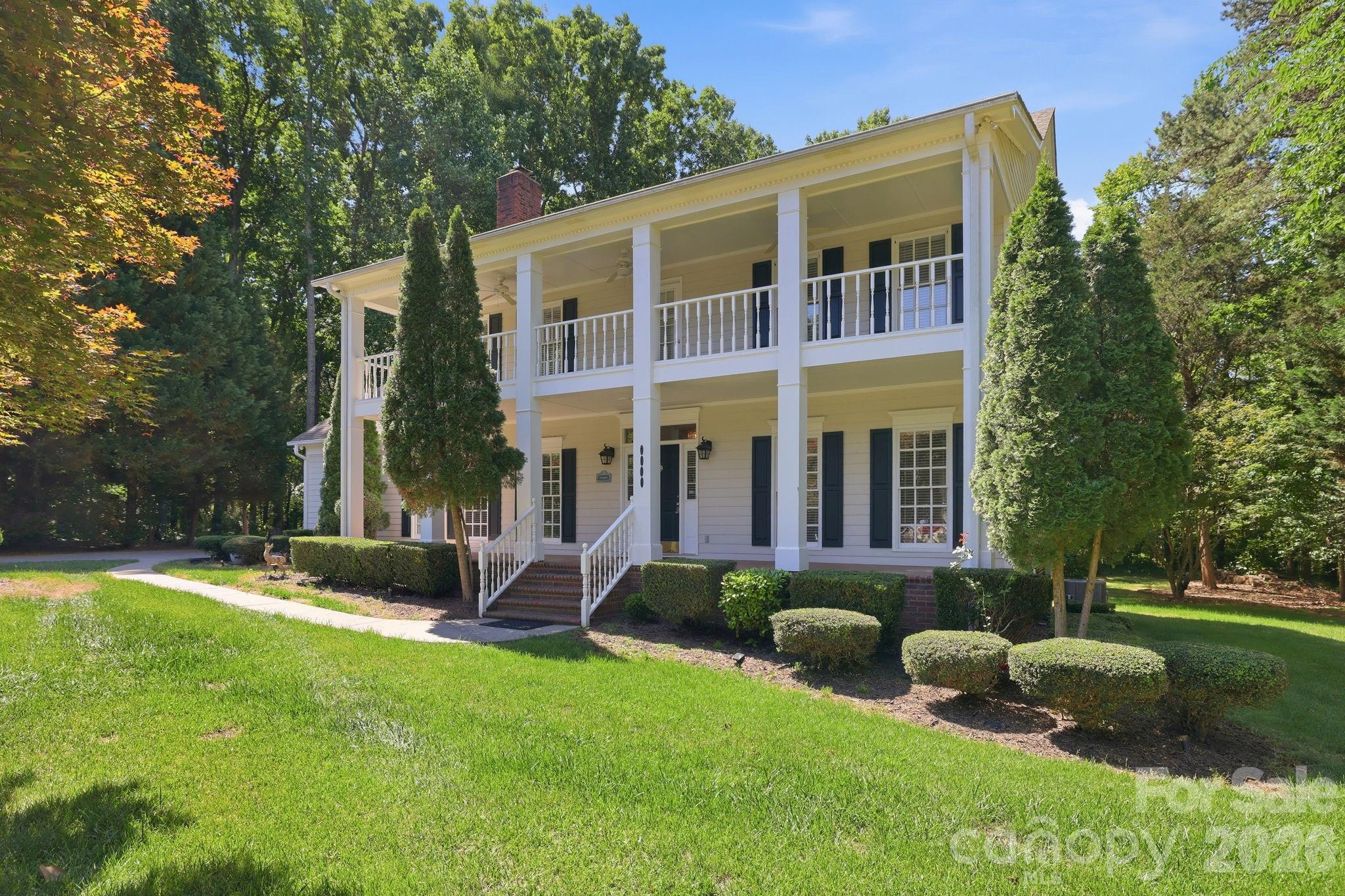 7000 Hollow Oak Drive — Mint Hill