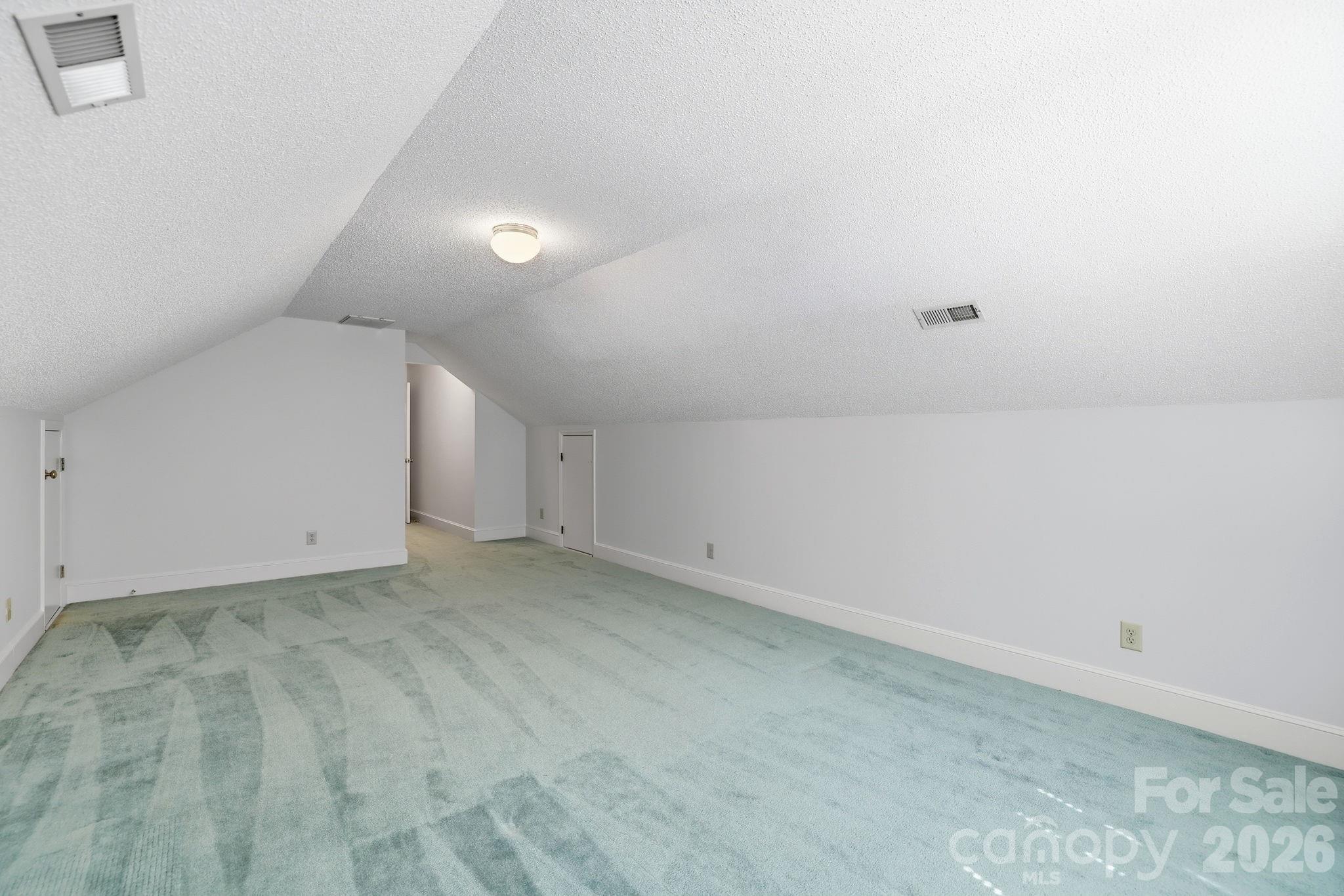 7000 Hollow Oak Drive — Mint Hill