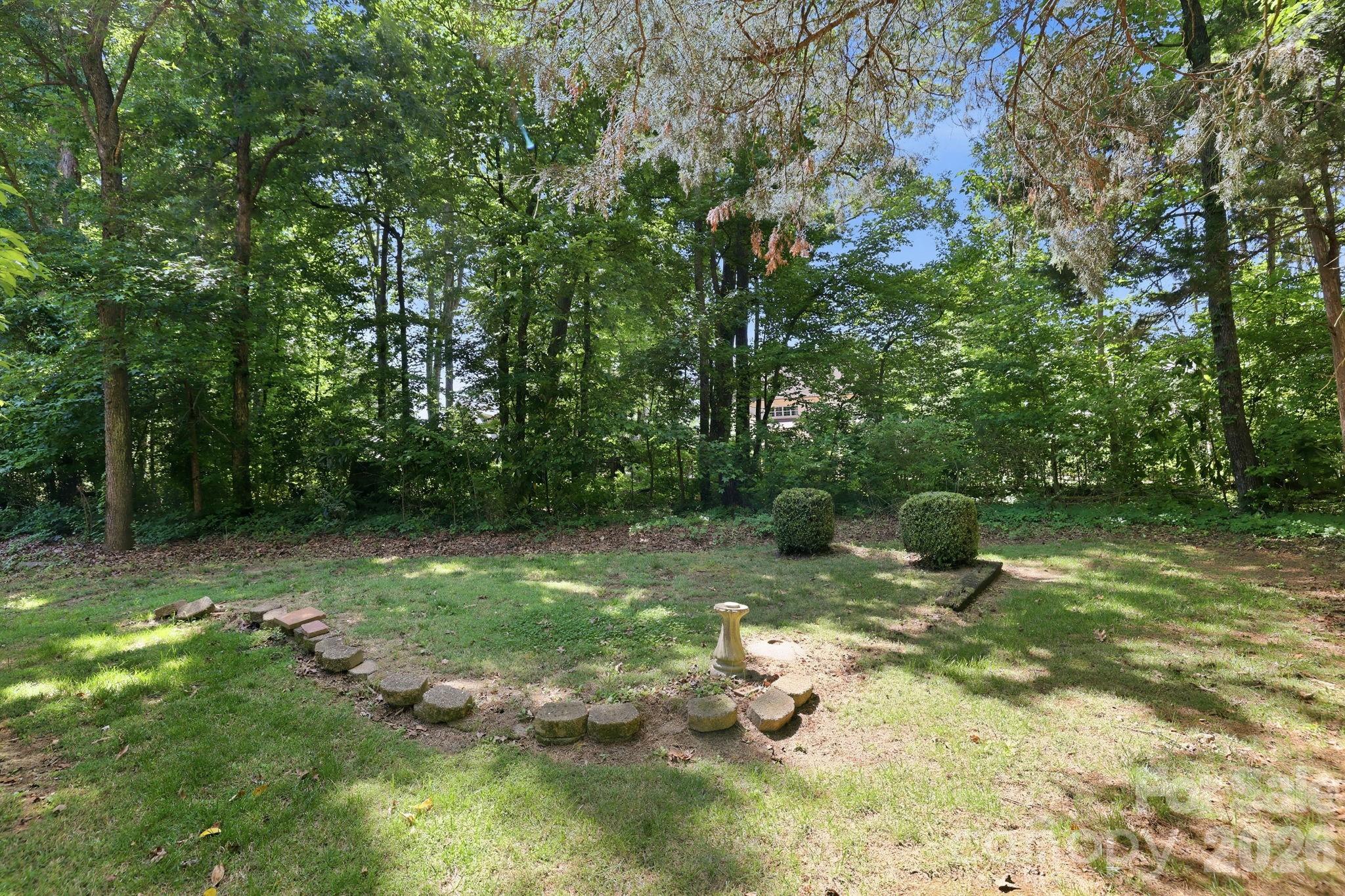 7000 Hollow Oak Drive — Mint Hill