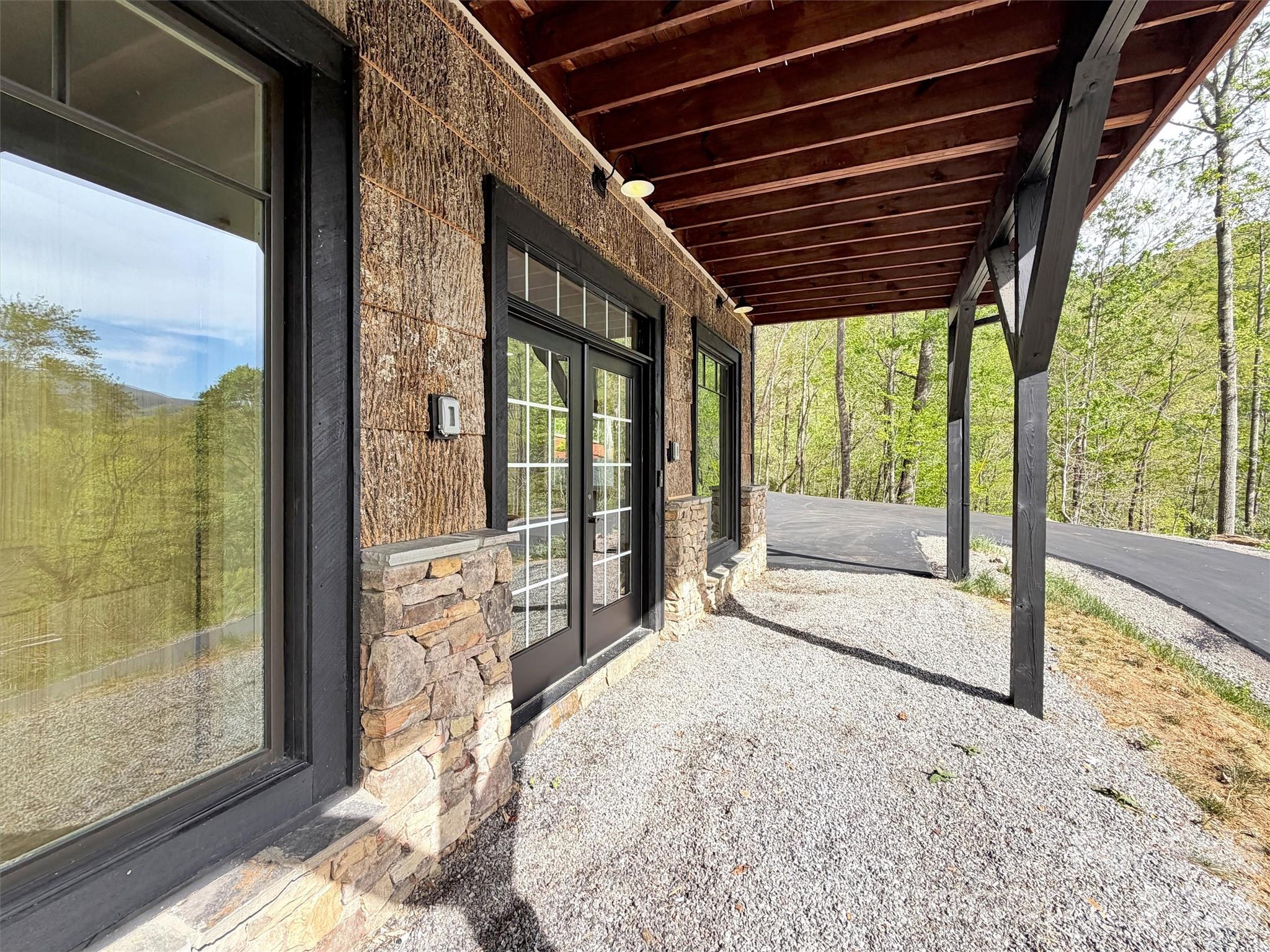 455 Chinquapin Road — Canton