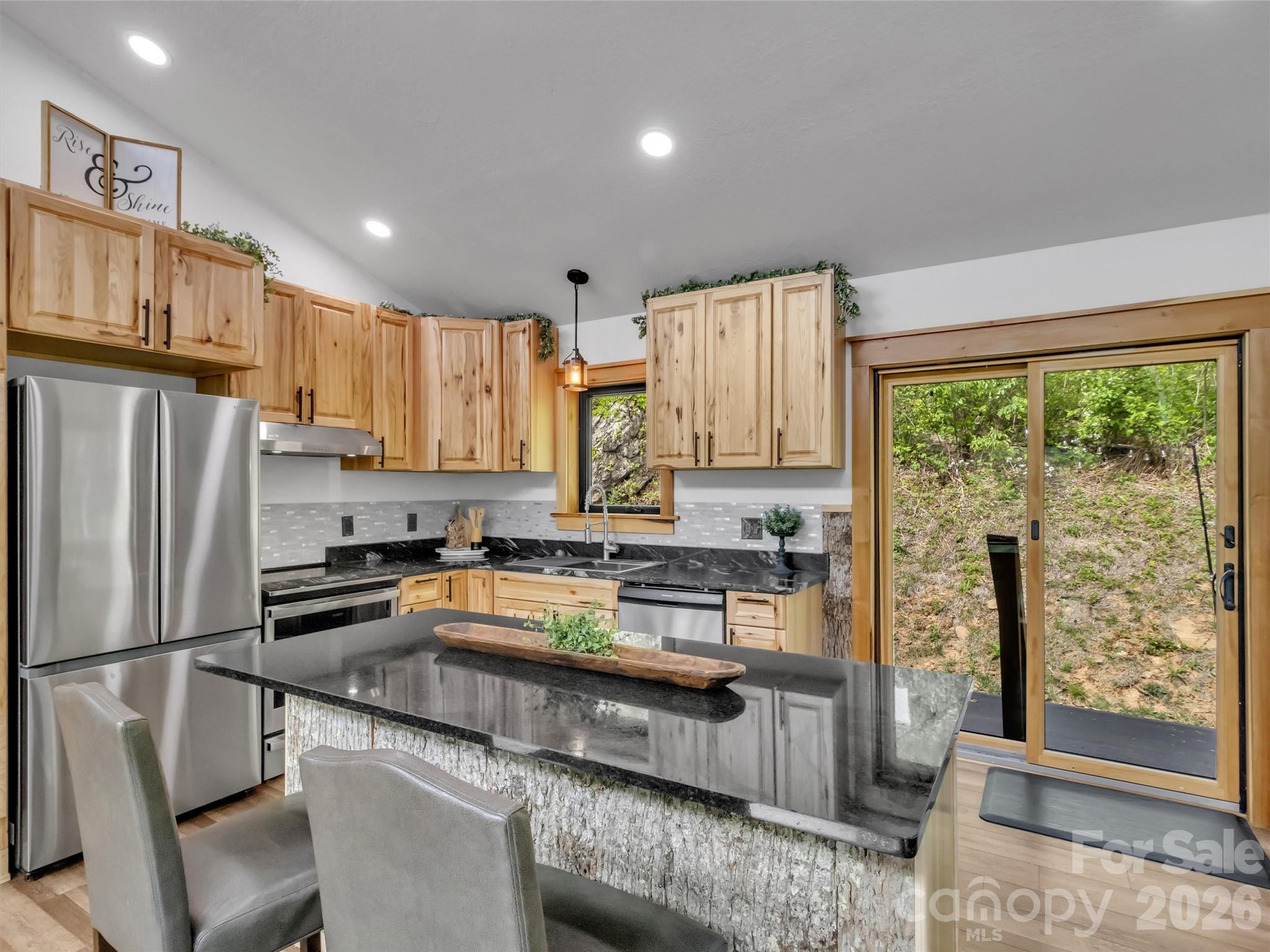 455 Chinquapin Road — Canton