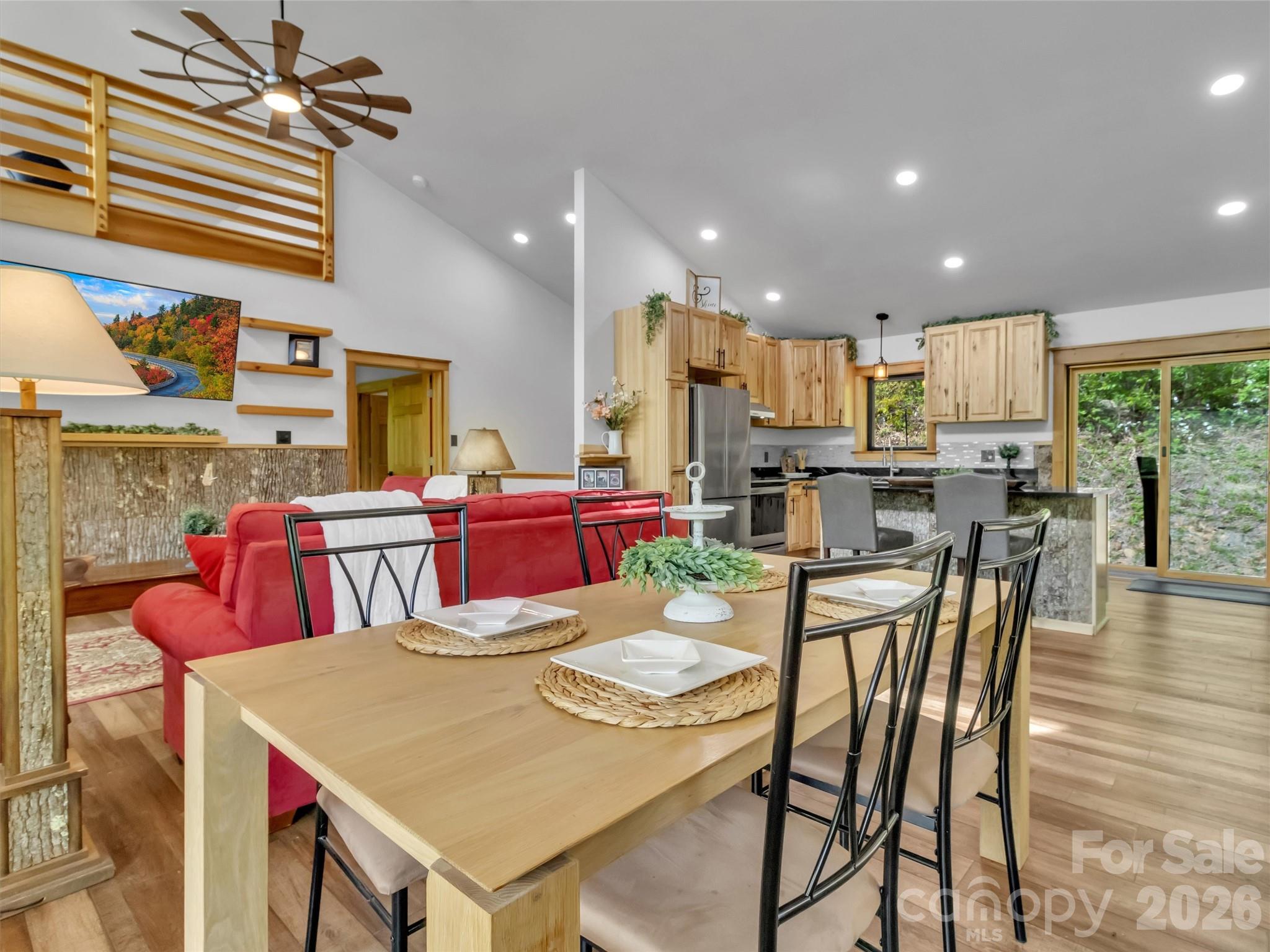 455 Chinquapin Road — Canton