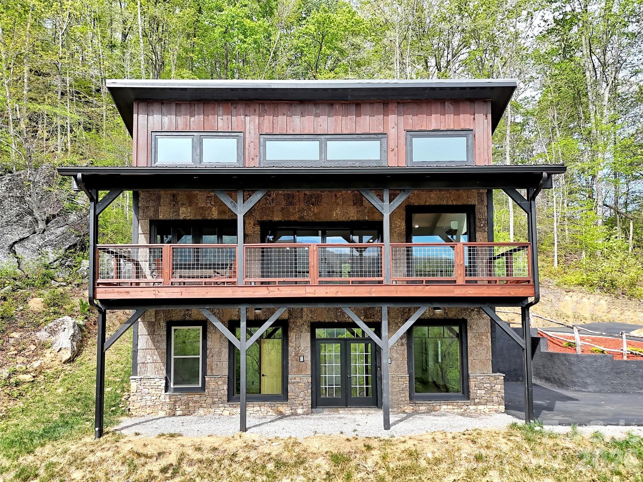 455 Chinquapin Road — Canton