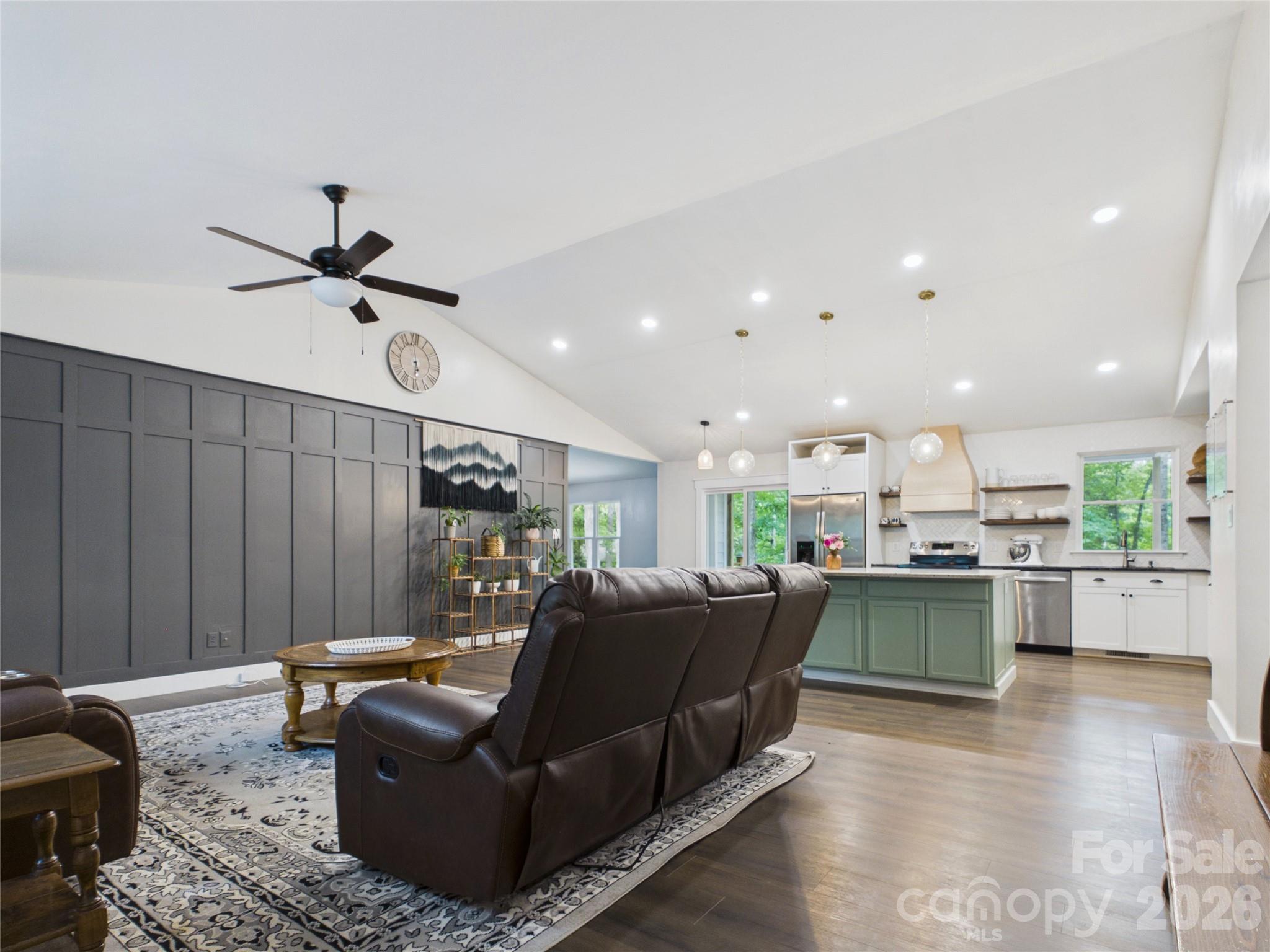 636 Wilderness Trail — Denver