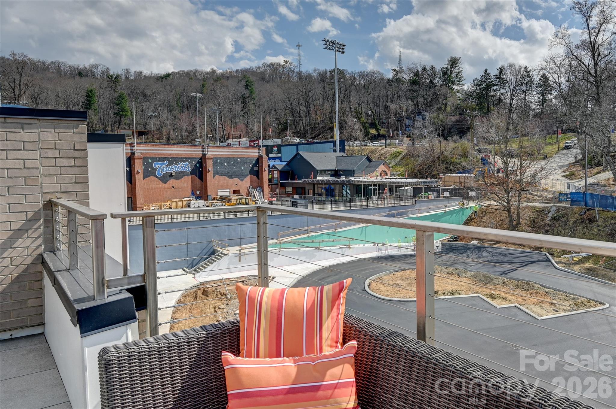 1 Bauhaus Court — Asheville