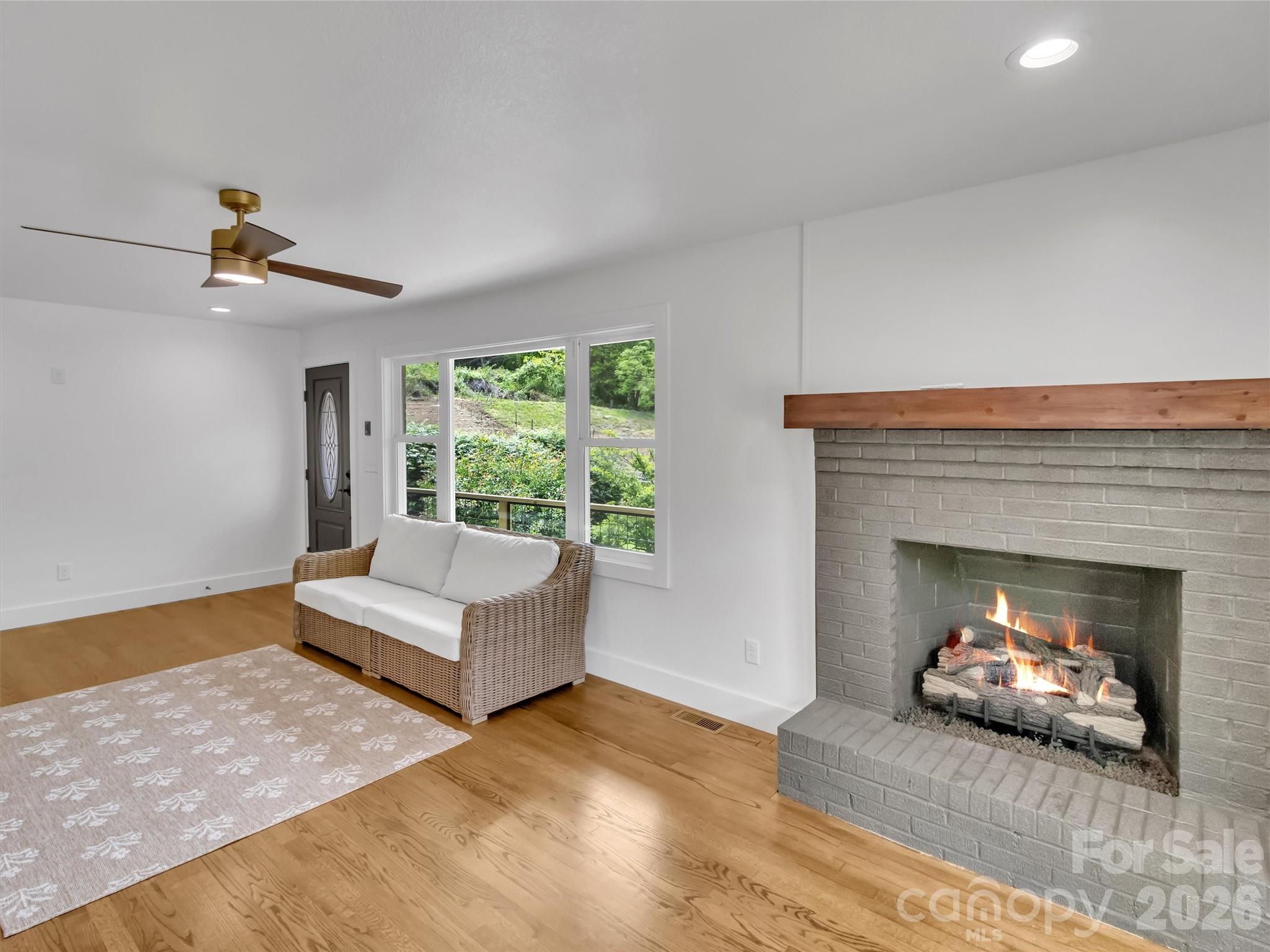 3575 Dellwood Road — Waynesville