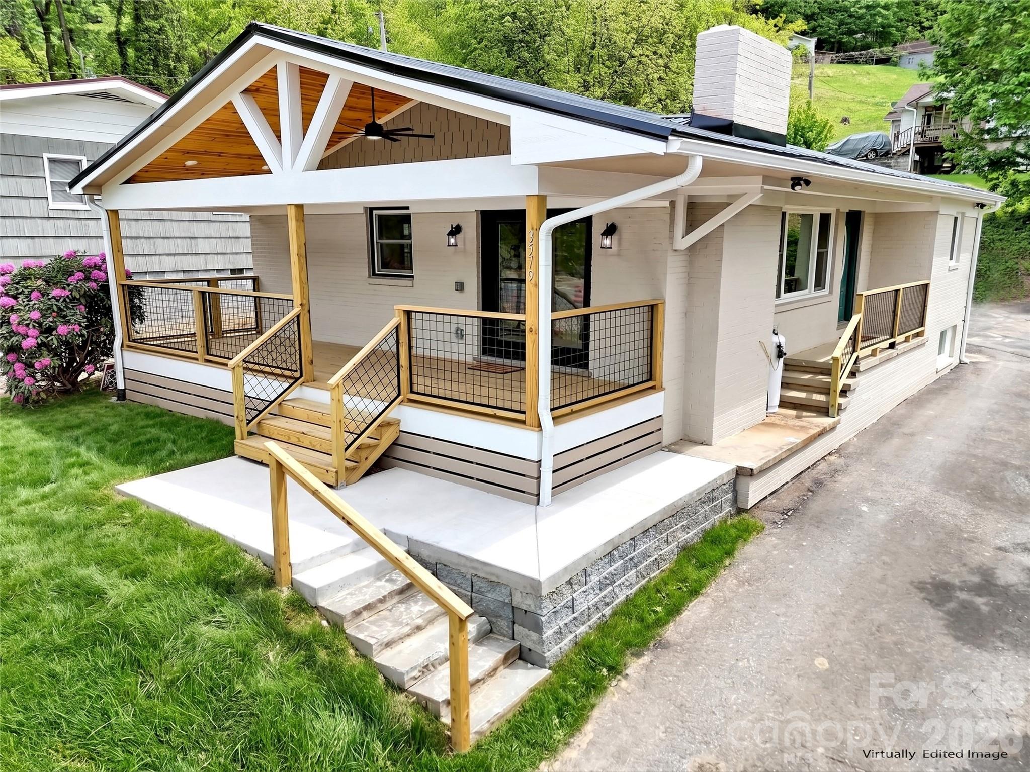 3575 Dellwood Road — Waynesville