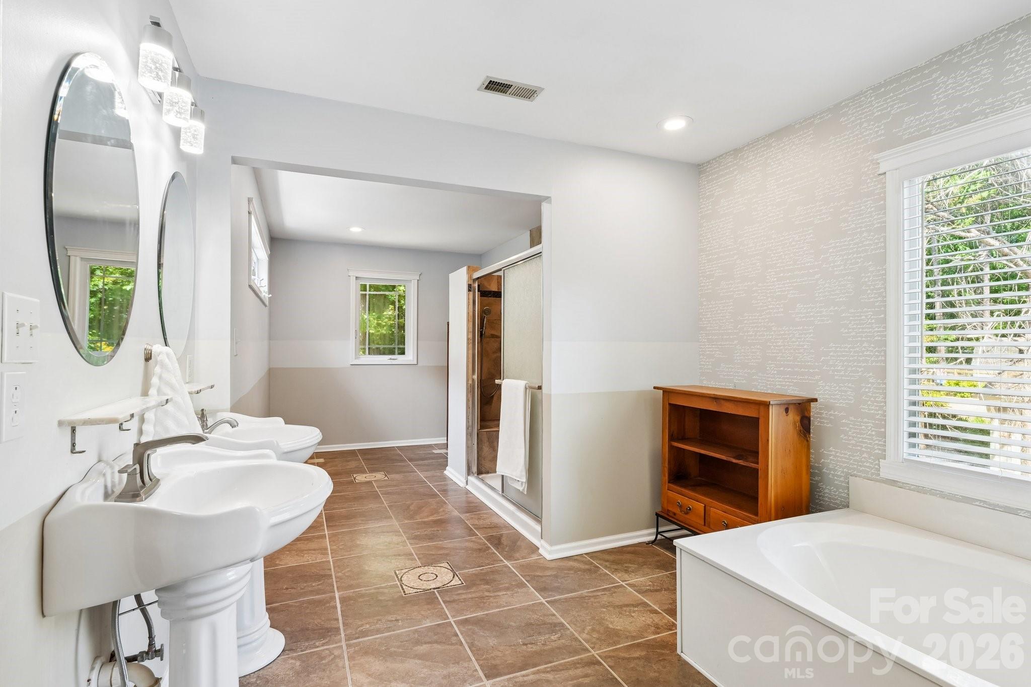 186 Southhaven Drive — Mooresville