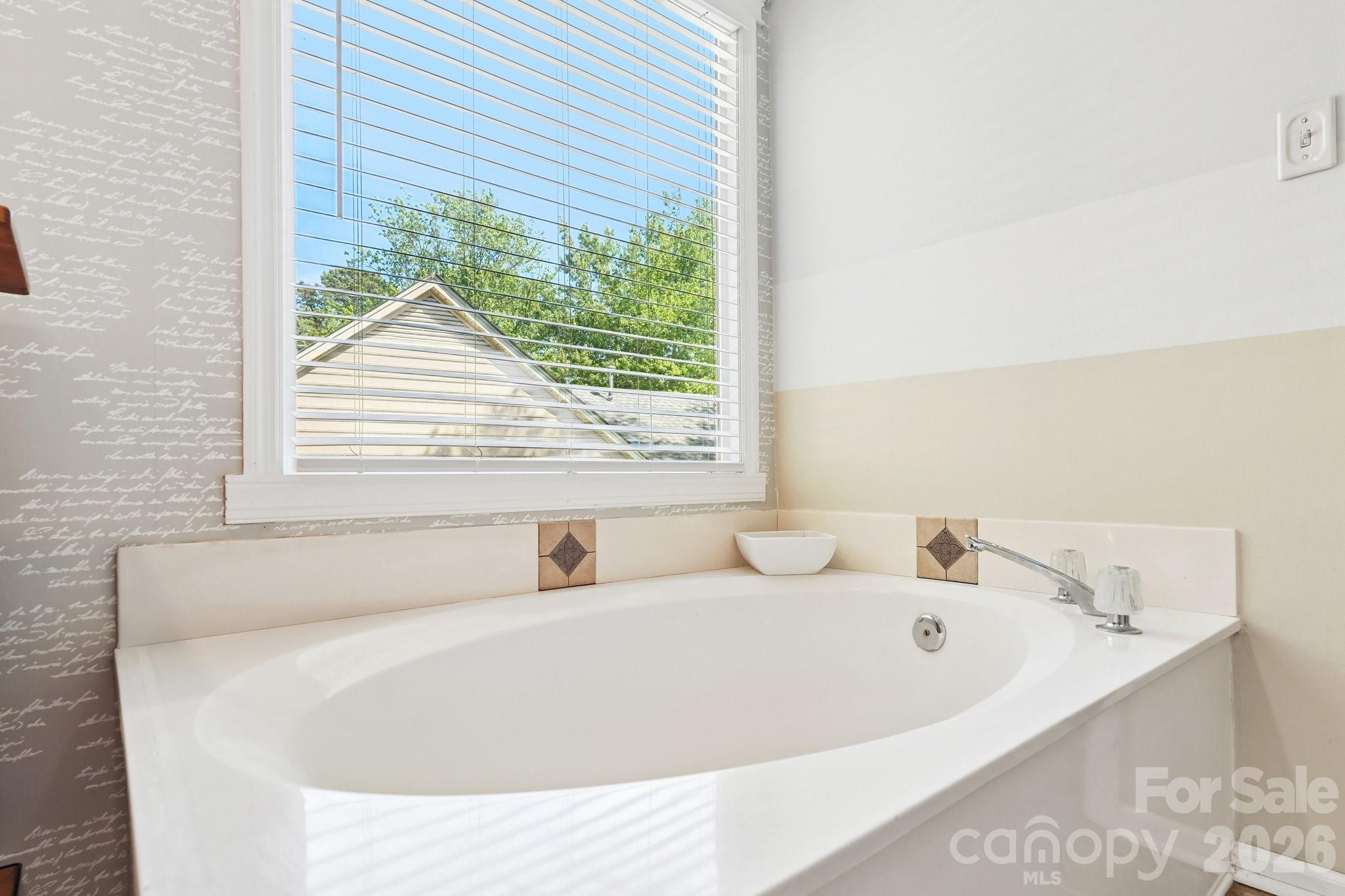 186 Southhaven Drive — Mooresville
