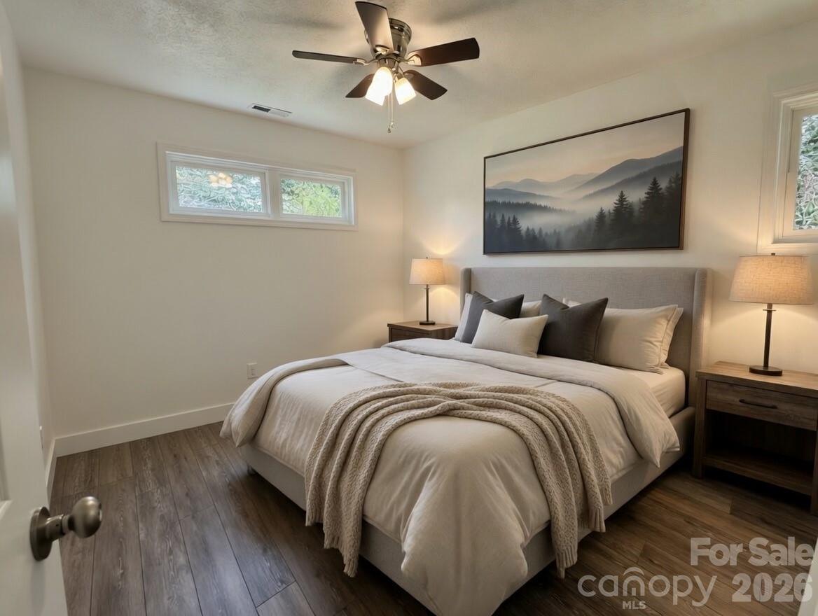 8855 Bugger Hollow Road — Newland