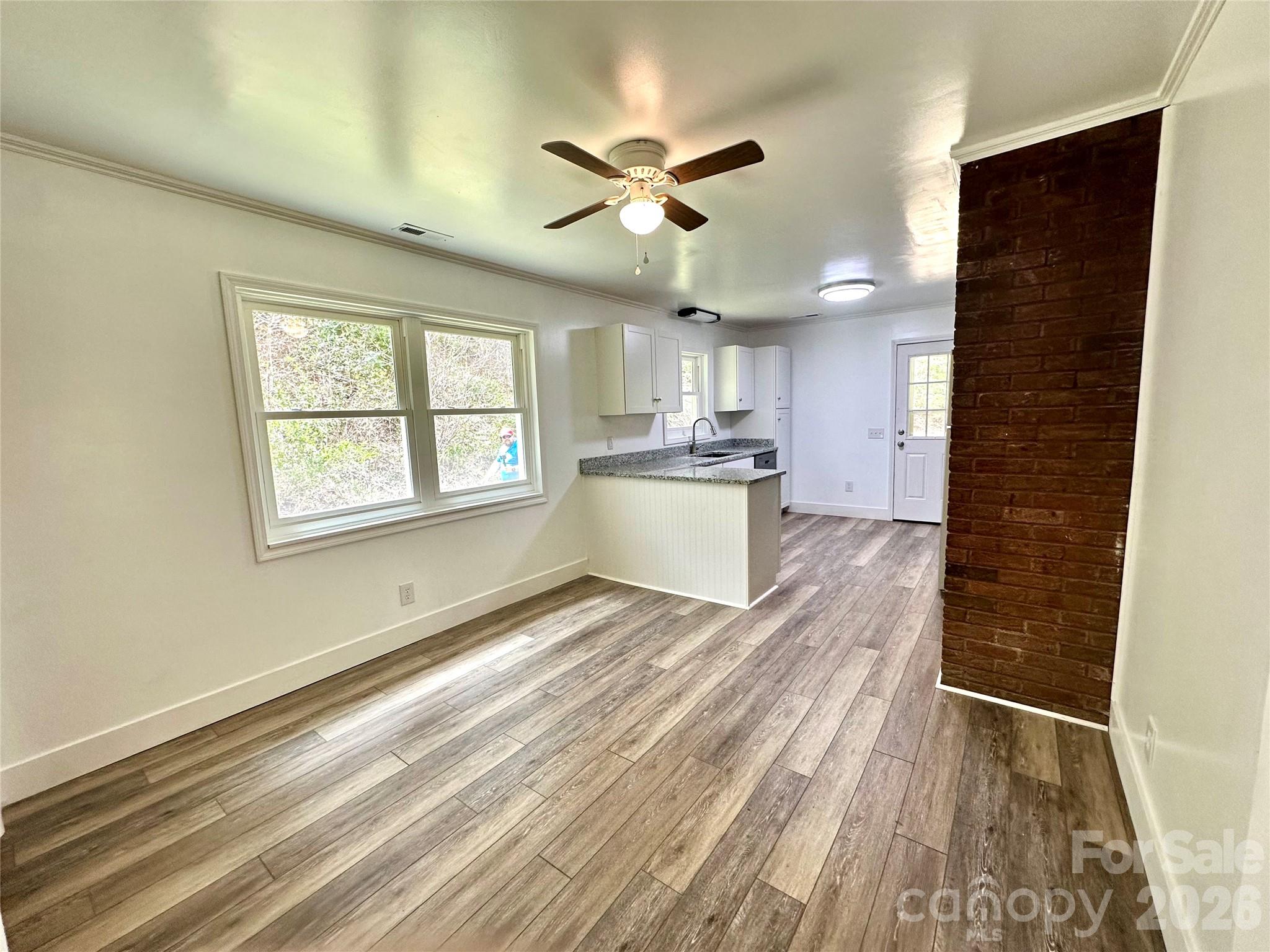 8855 Bugger Hollow Road — Newland