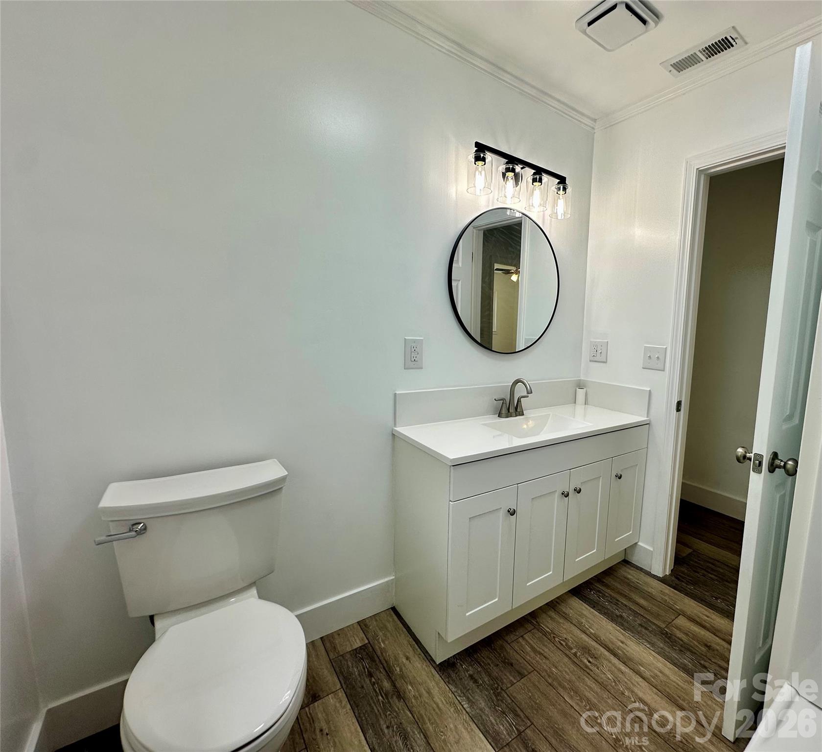 8855 Bugger Hollow Road — Newland